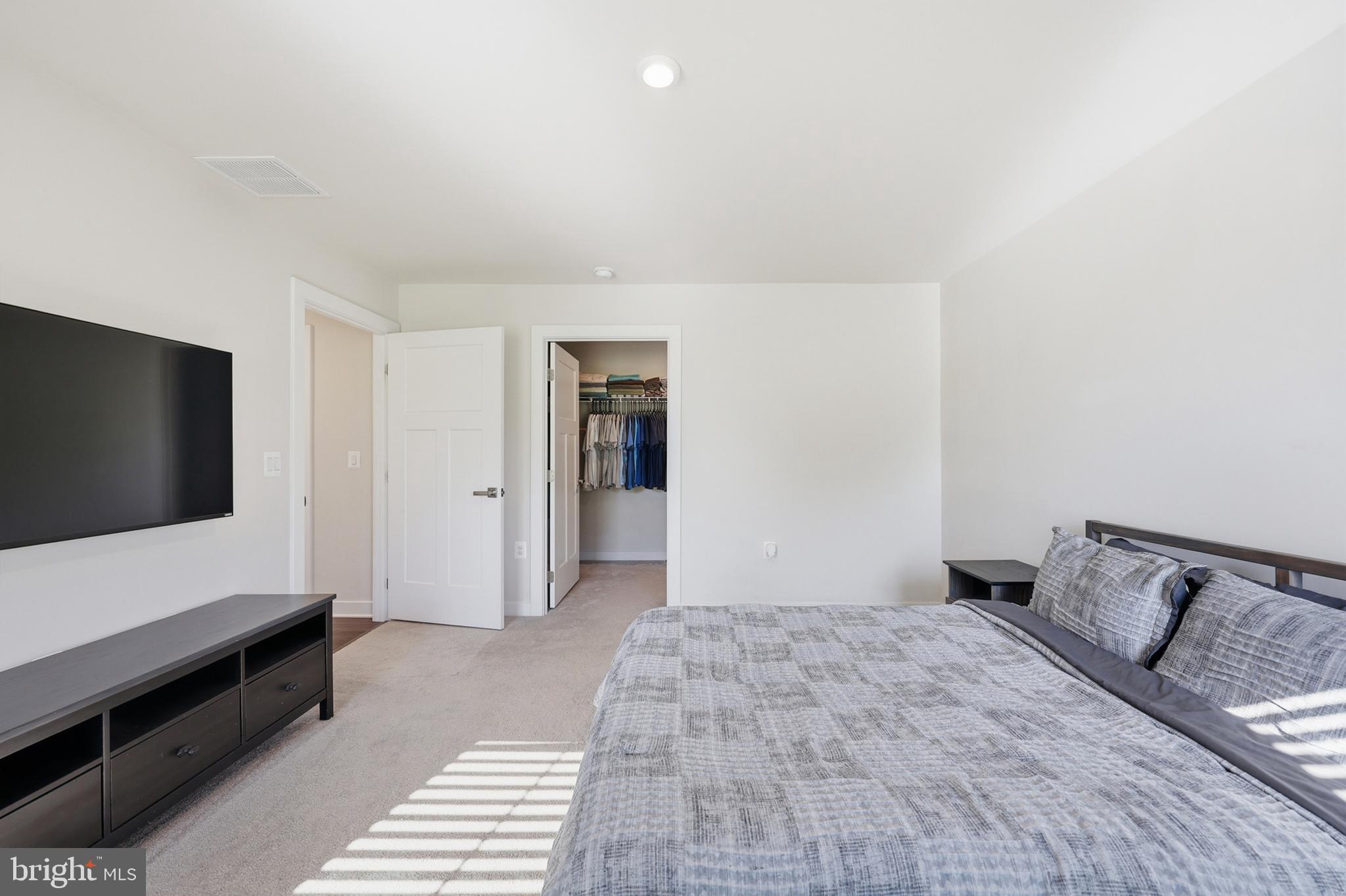 THE LAKES AT MARTINSBURG - Residential