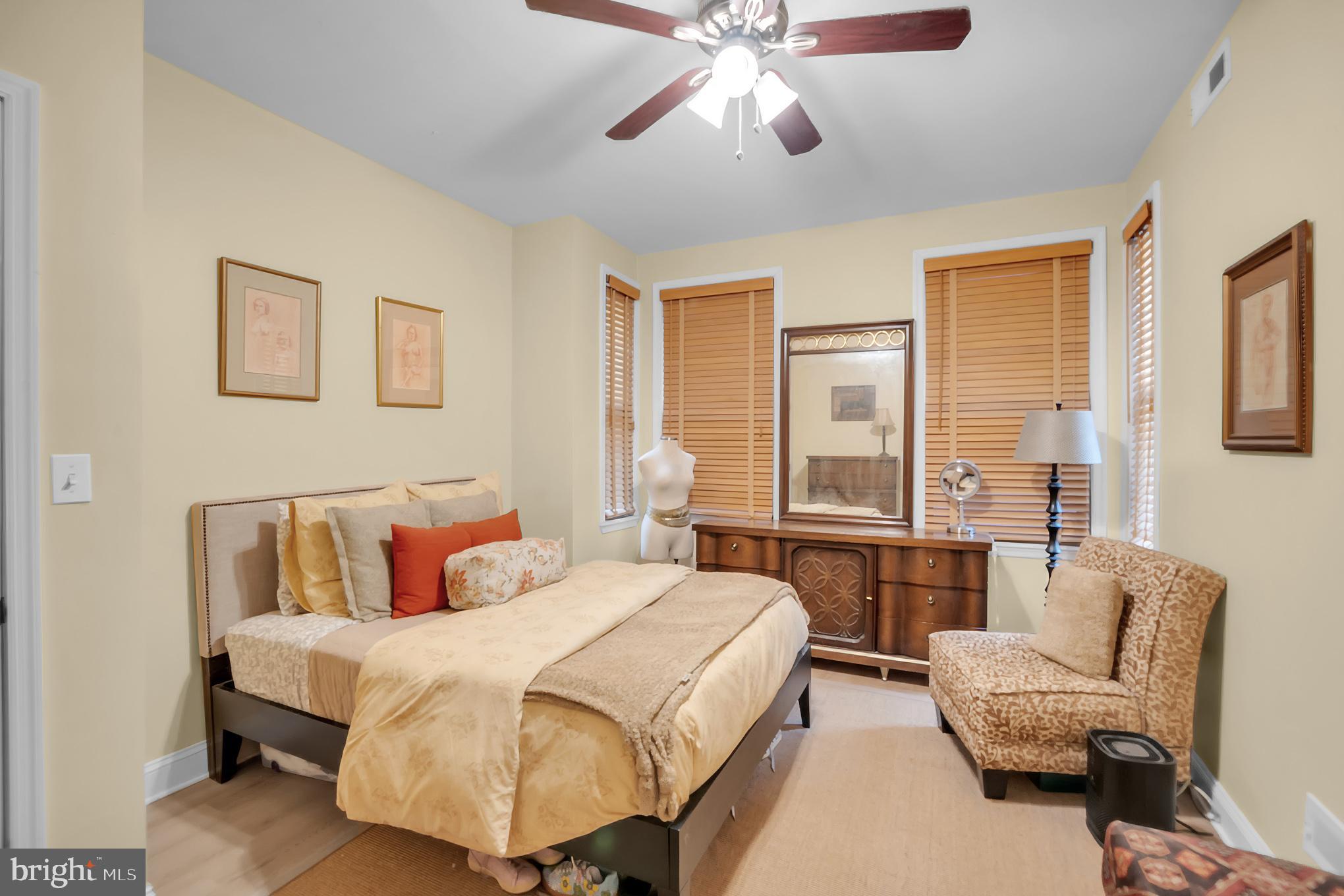 CHARLES VILLAGE - Residential