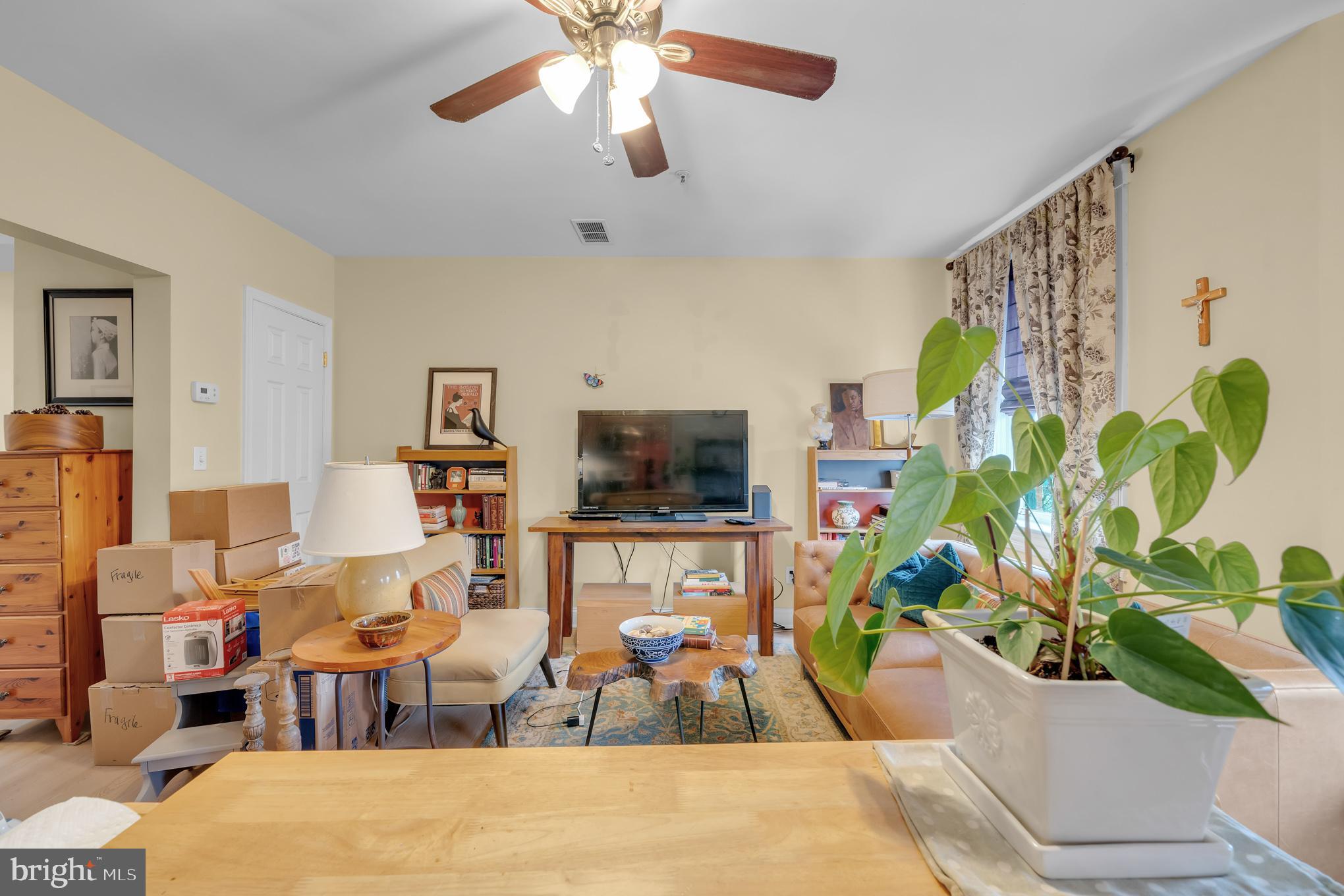 CHARLES VILLAGE - Residential