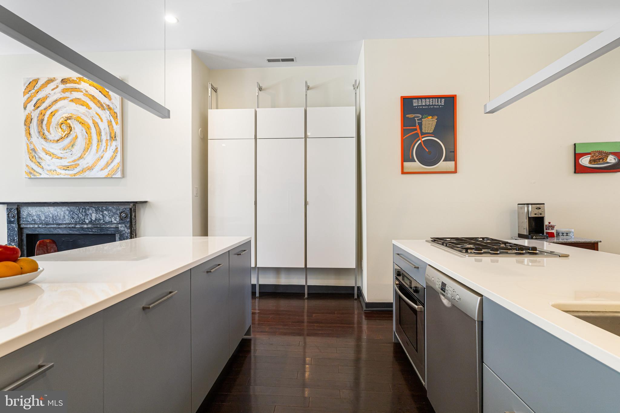 SOCIETY HILL - Residential