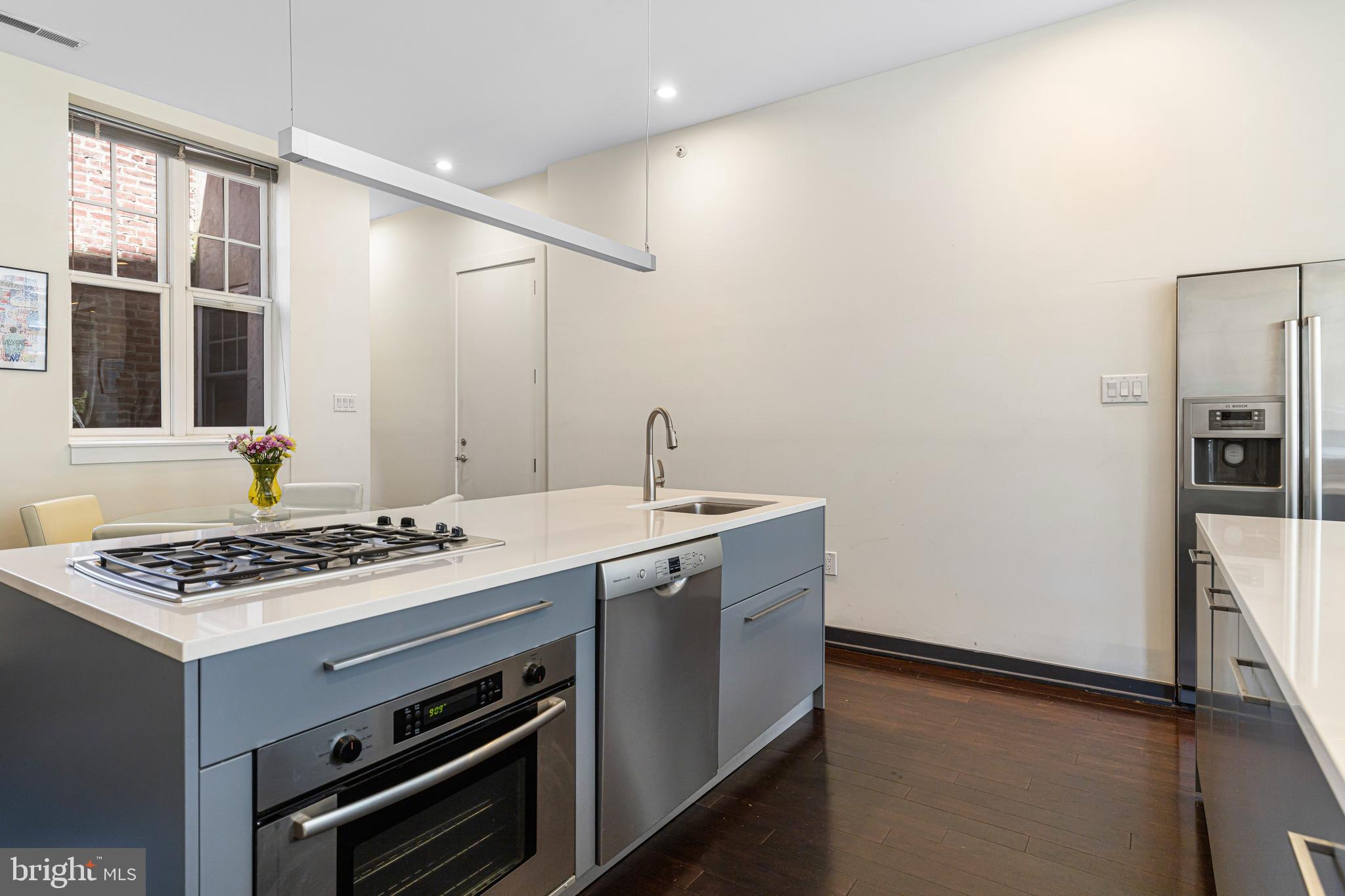 SOCIETY HILL - Residential