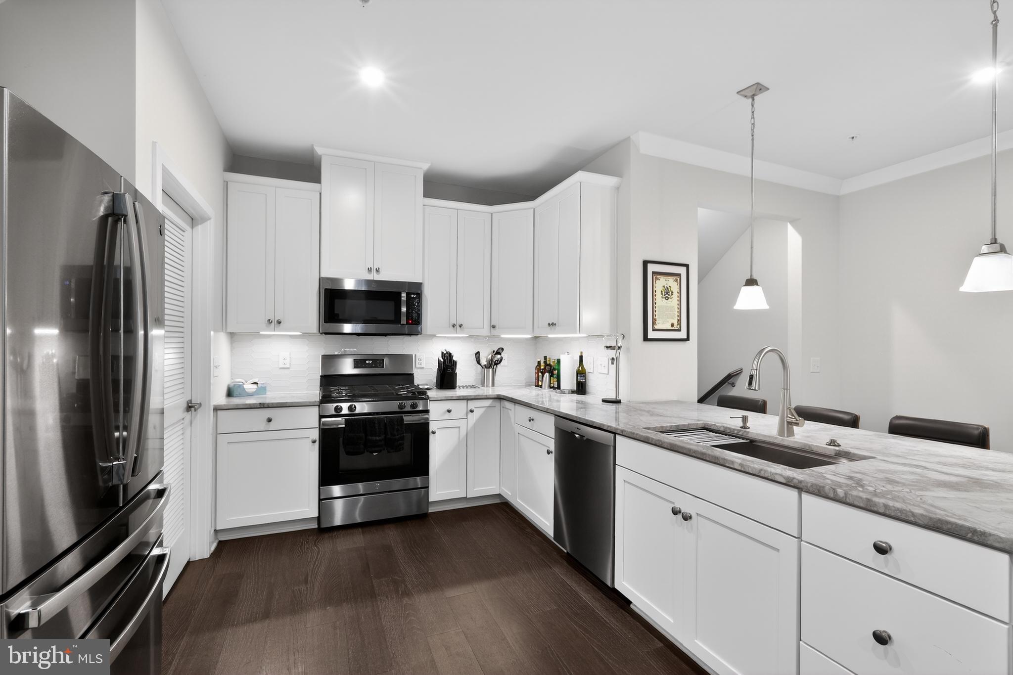 YARDLEY WOODS - Residential