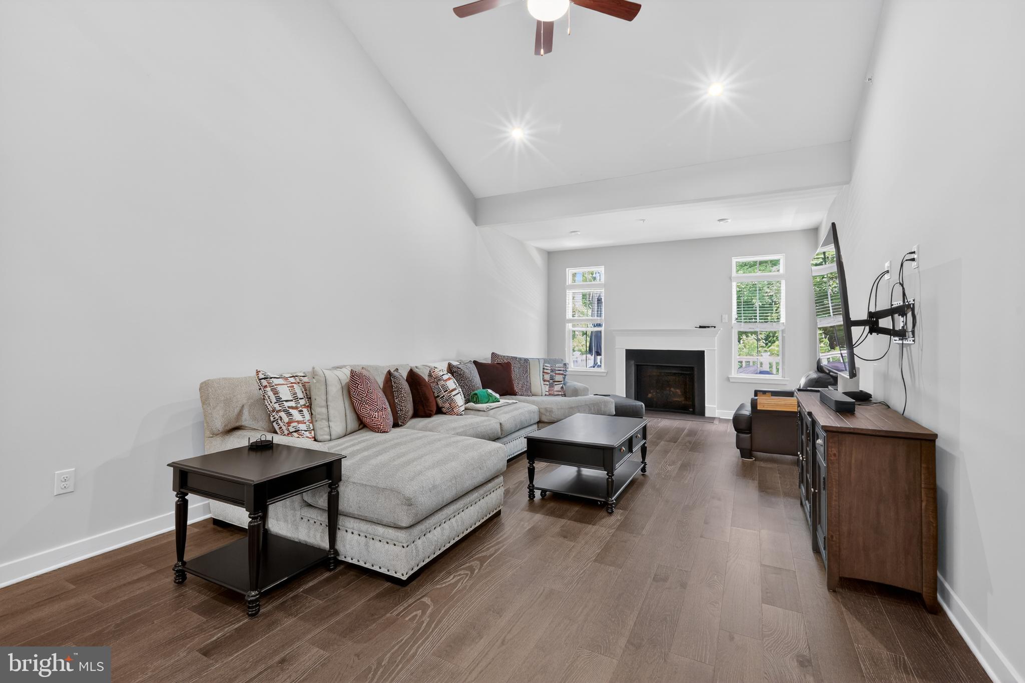 YARDLEY WOODS - Residential