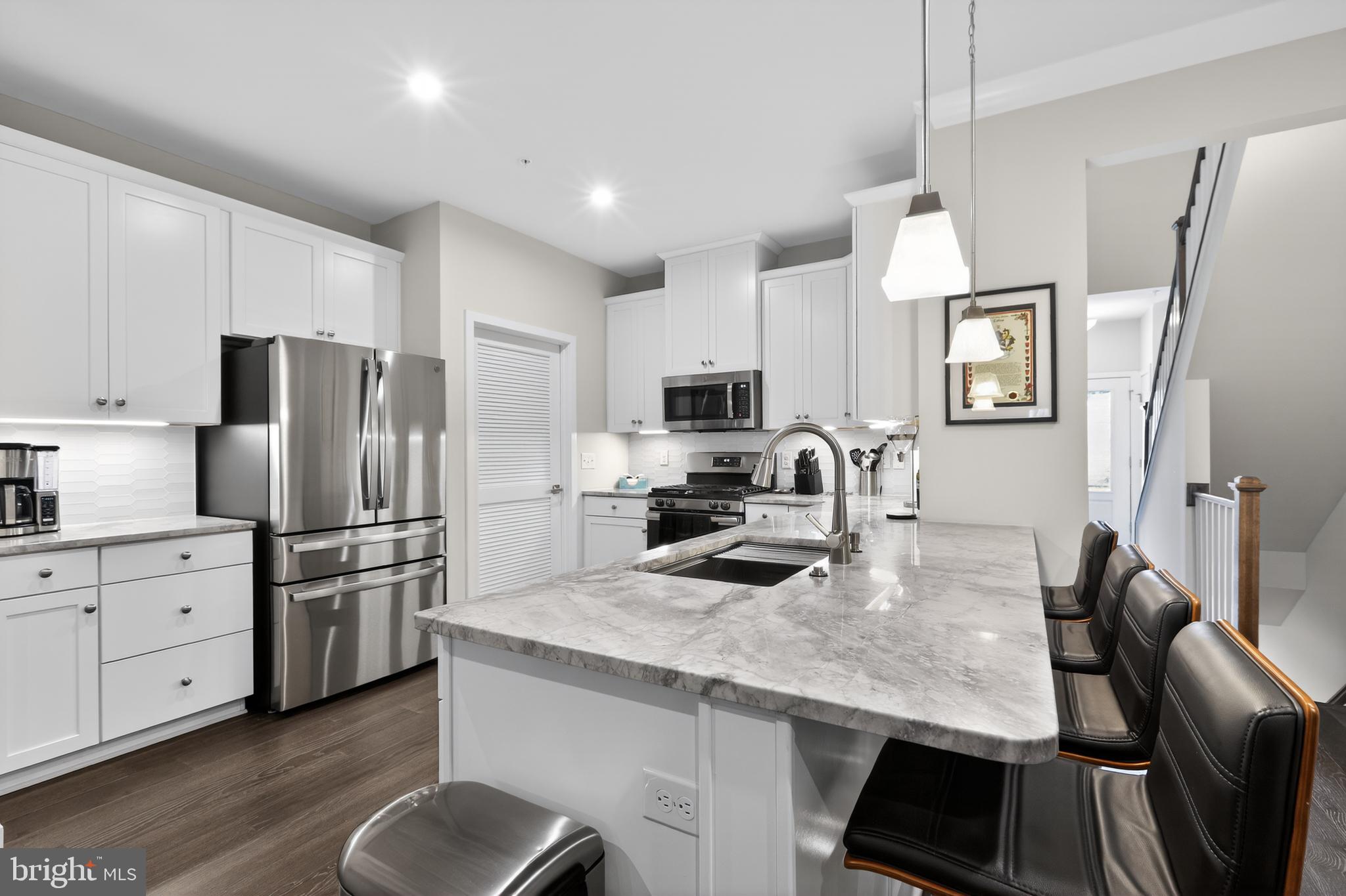 YARDLEY WOODS - Residential