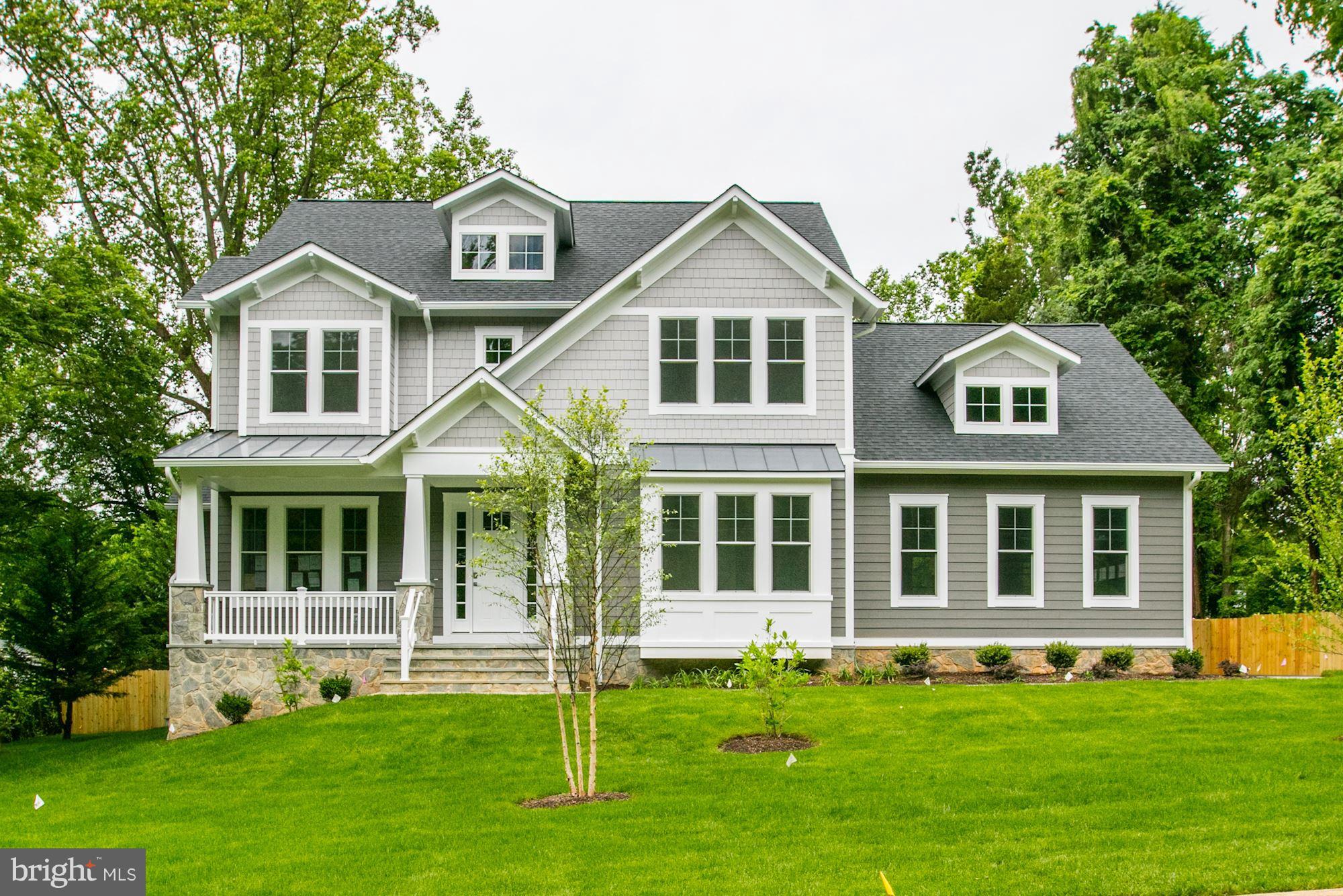 Stunning 4800Sqft New Custom Craftsman built by White Oak Homes on a 1/2 Acre Lot, Cul-De-Sac, 3 Side Car Garage, 5BD, 6BA, High end and quality finishes throughout. Luxurious Gourmet Kitchen, Island, Butler s Pantry, Exotic Countertops, Large Breakfast Nook, Main Level-Pet Spa