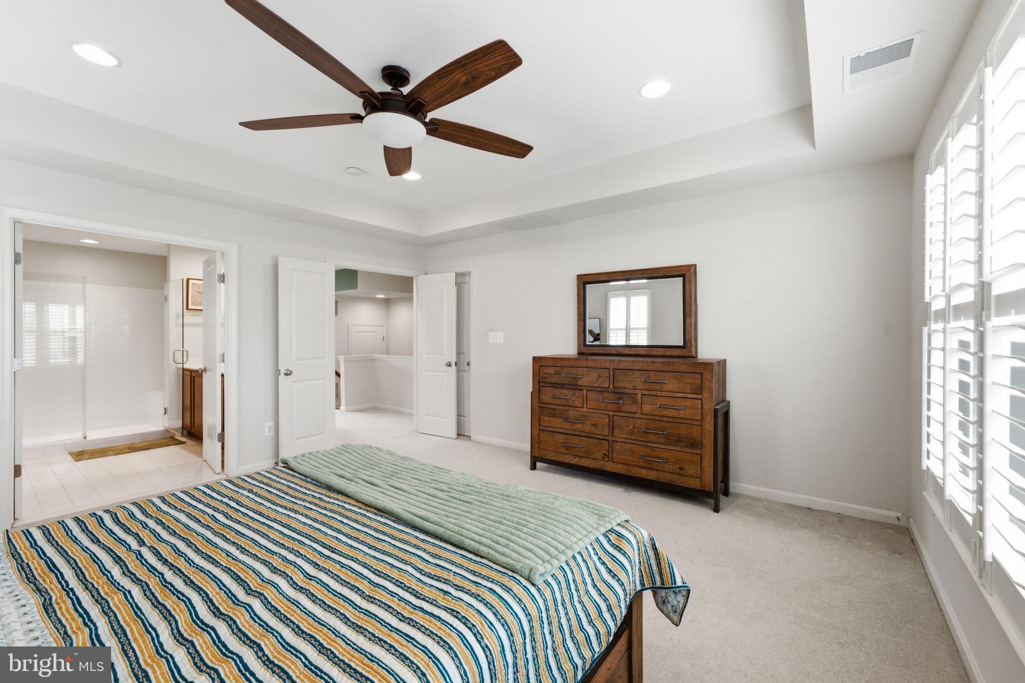 VICTORY LAKES - Residential
