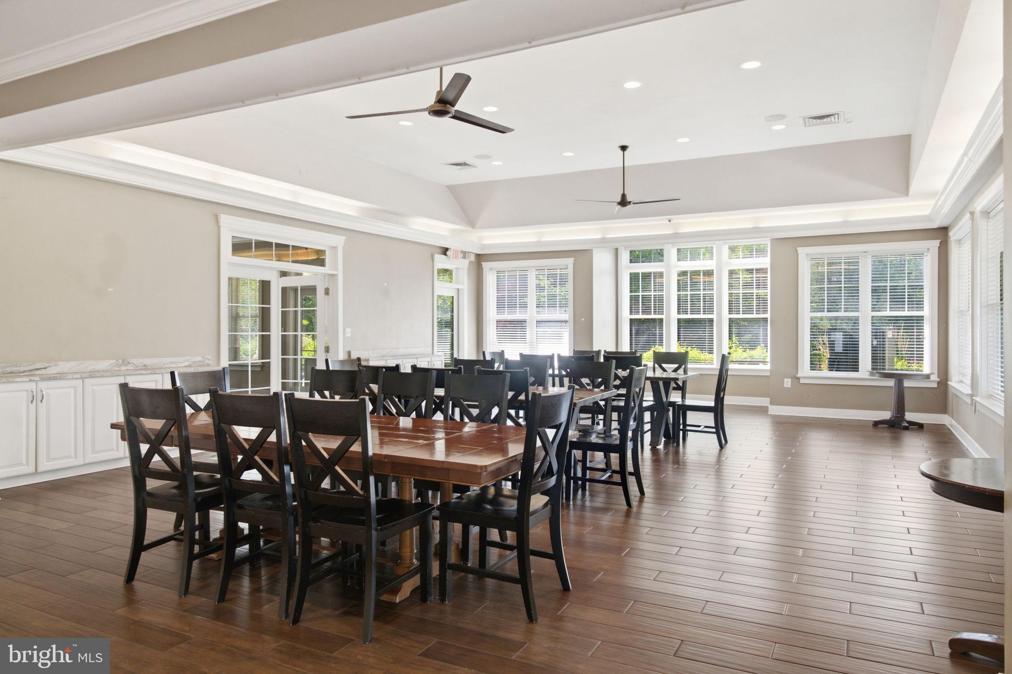 VICTORY LAKES - Residential