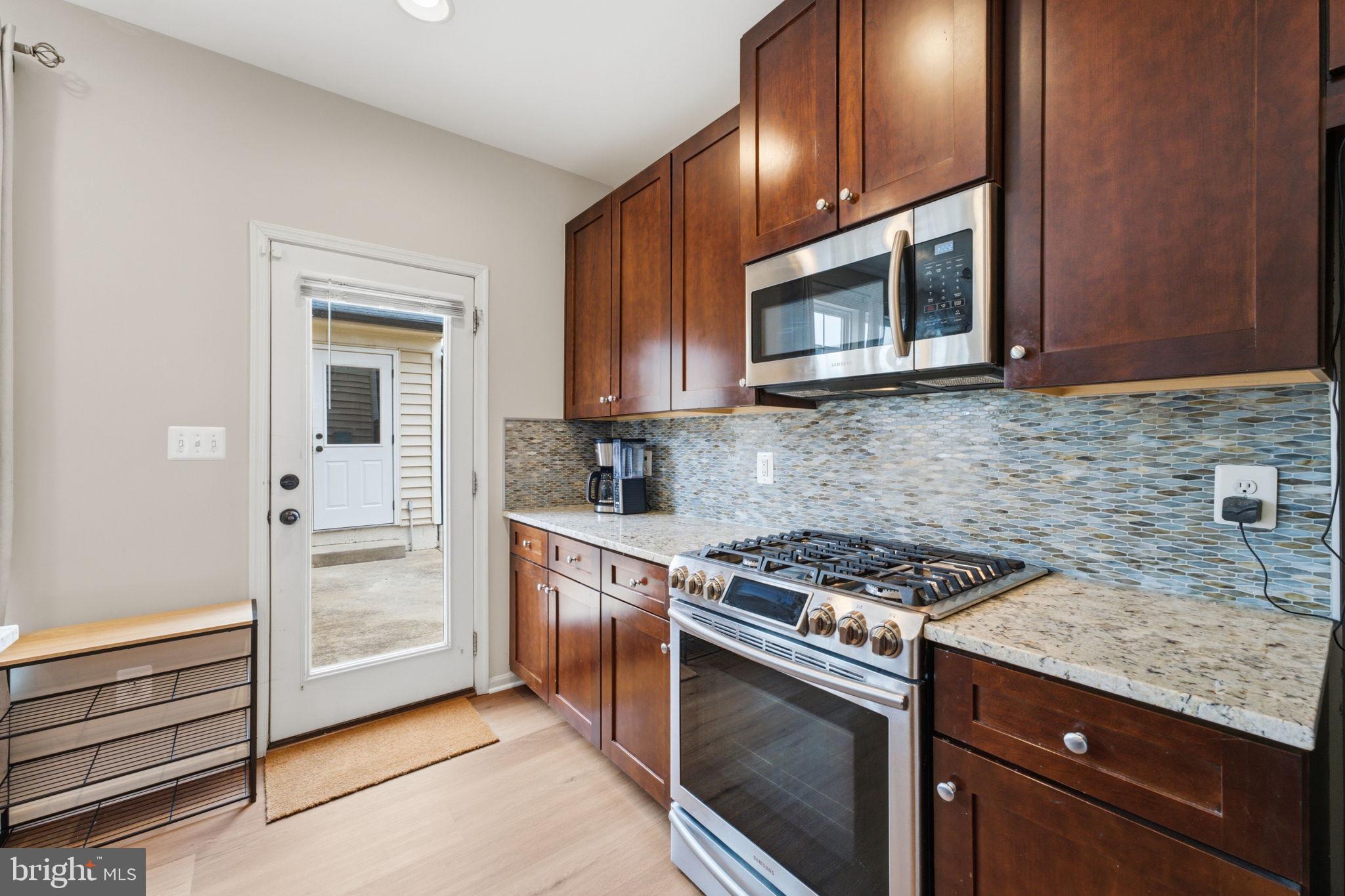 VICTORY LAKES - Residential