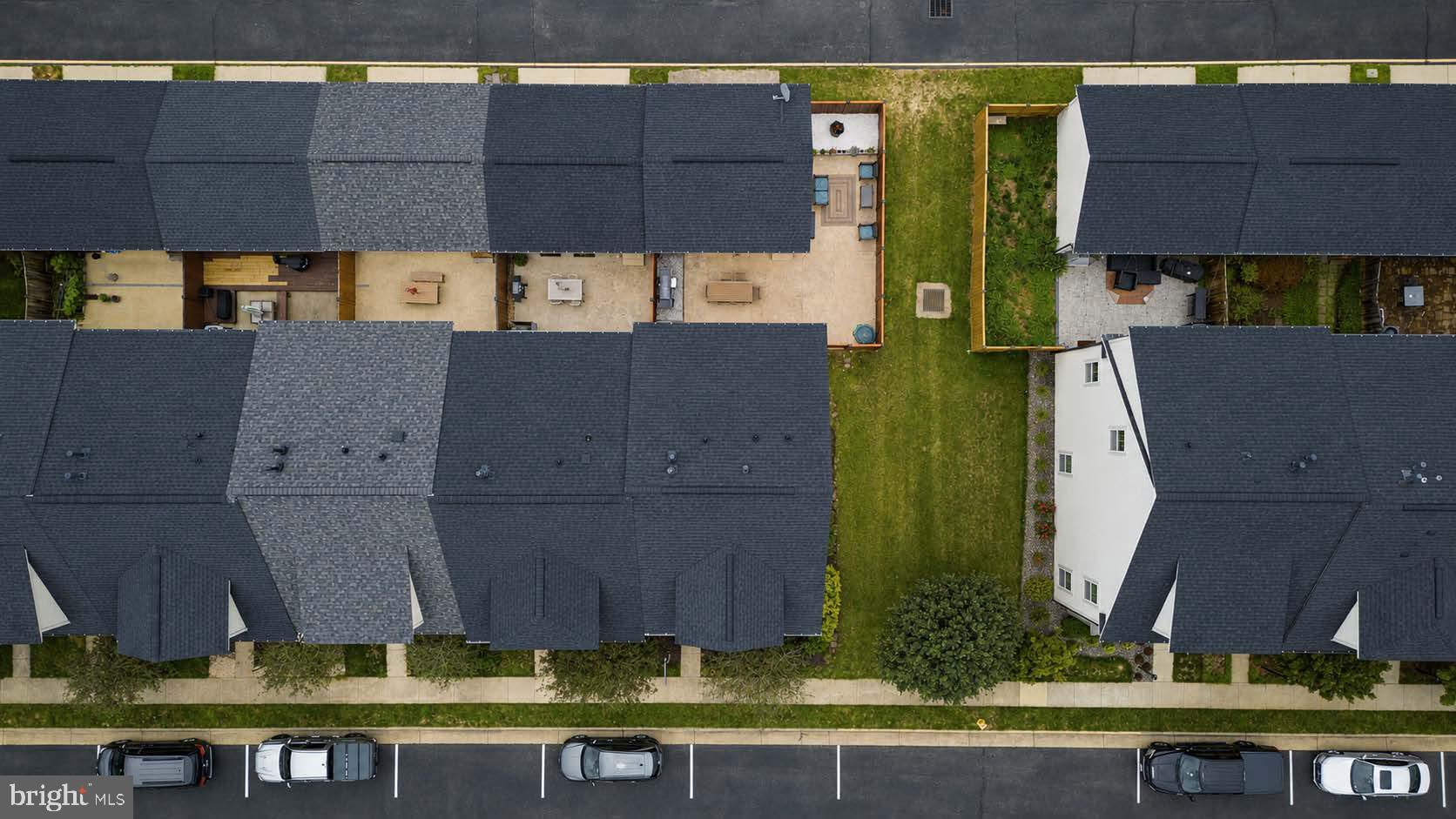 VICTORY LAKES - Residential