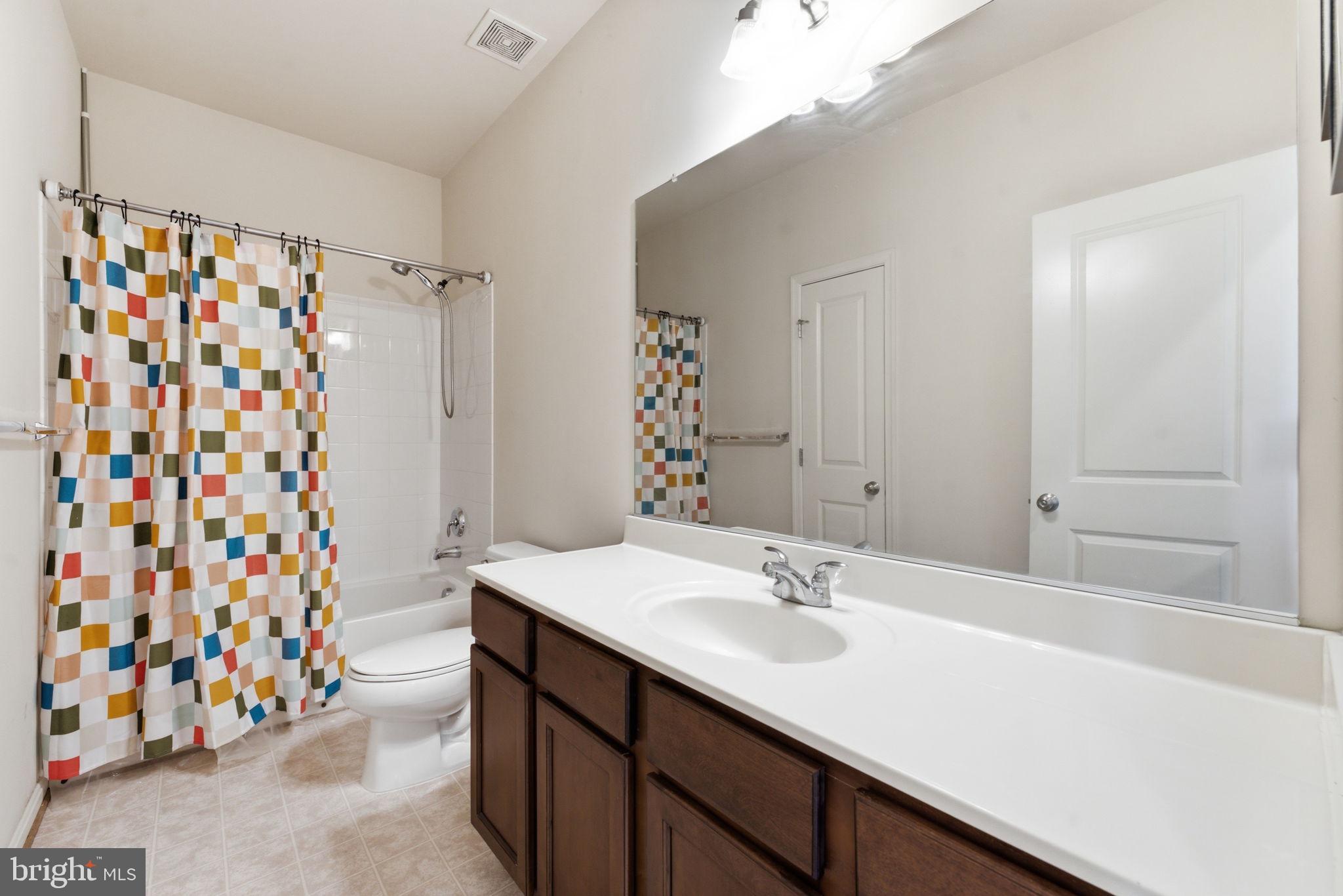 VICTORY LAKES - Residential