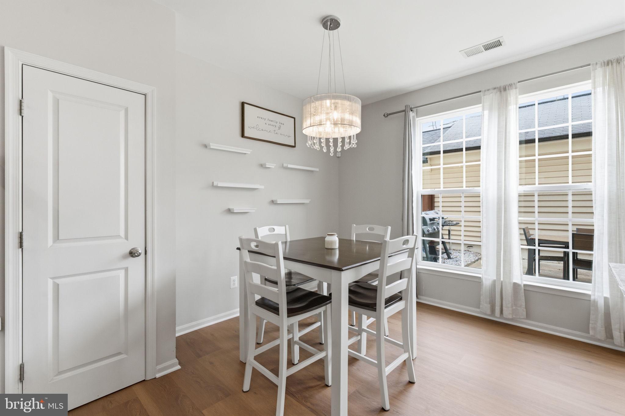 VICTORY LAKES - Residential