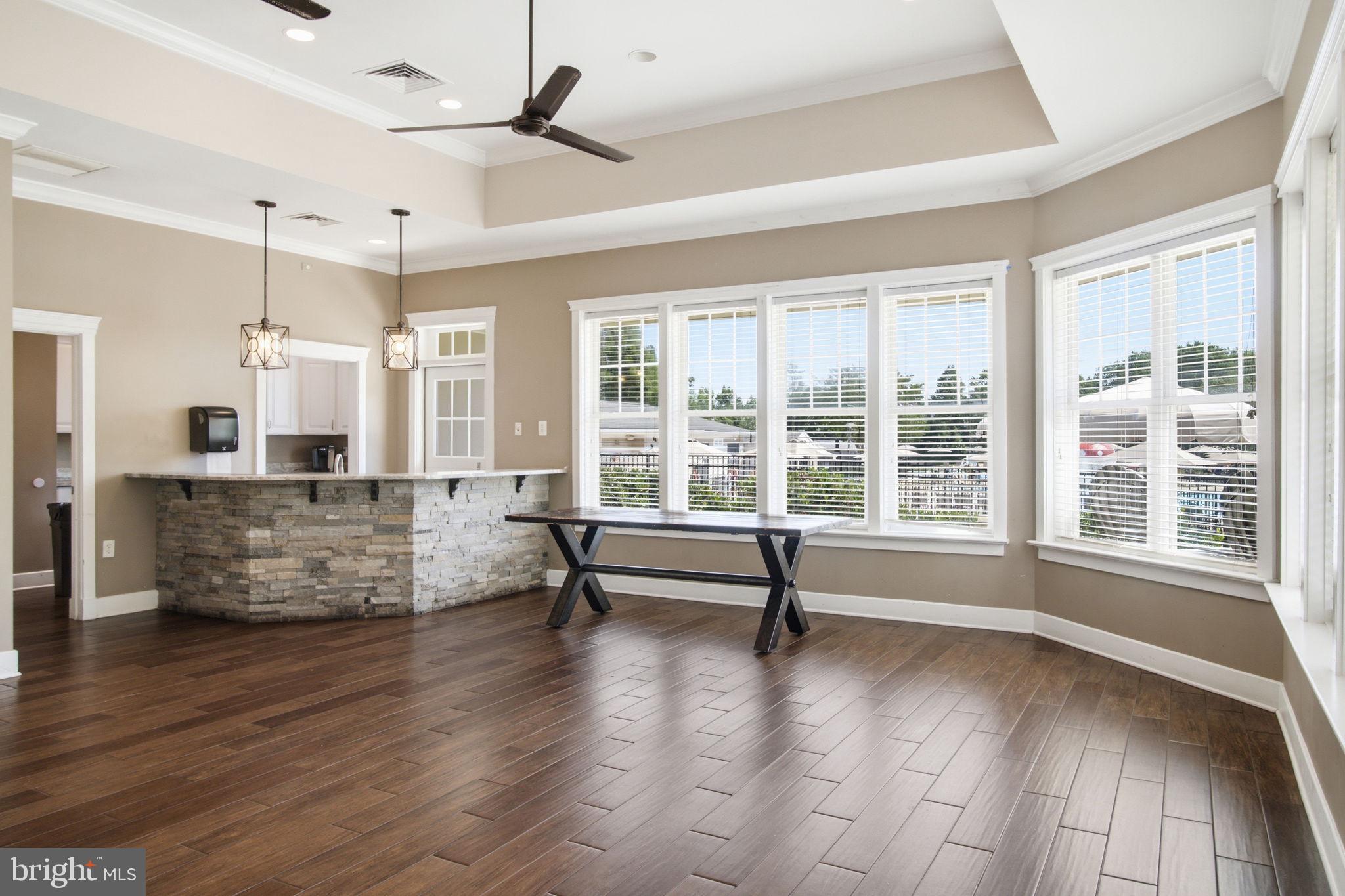 VICTORY LAKES - Residential