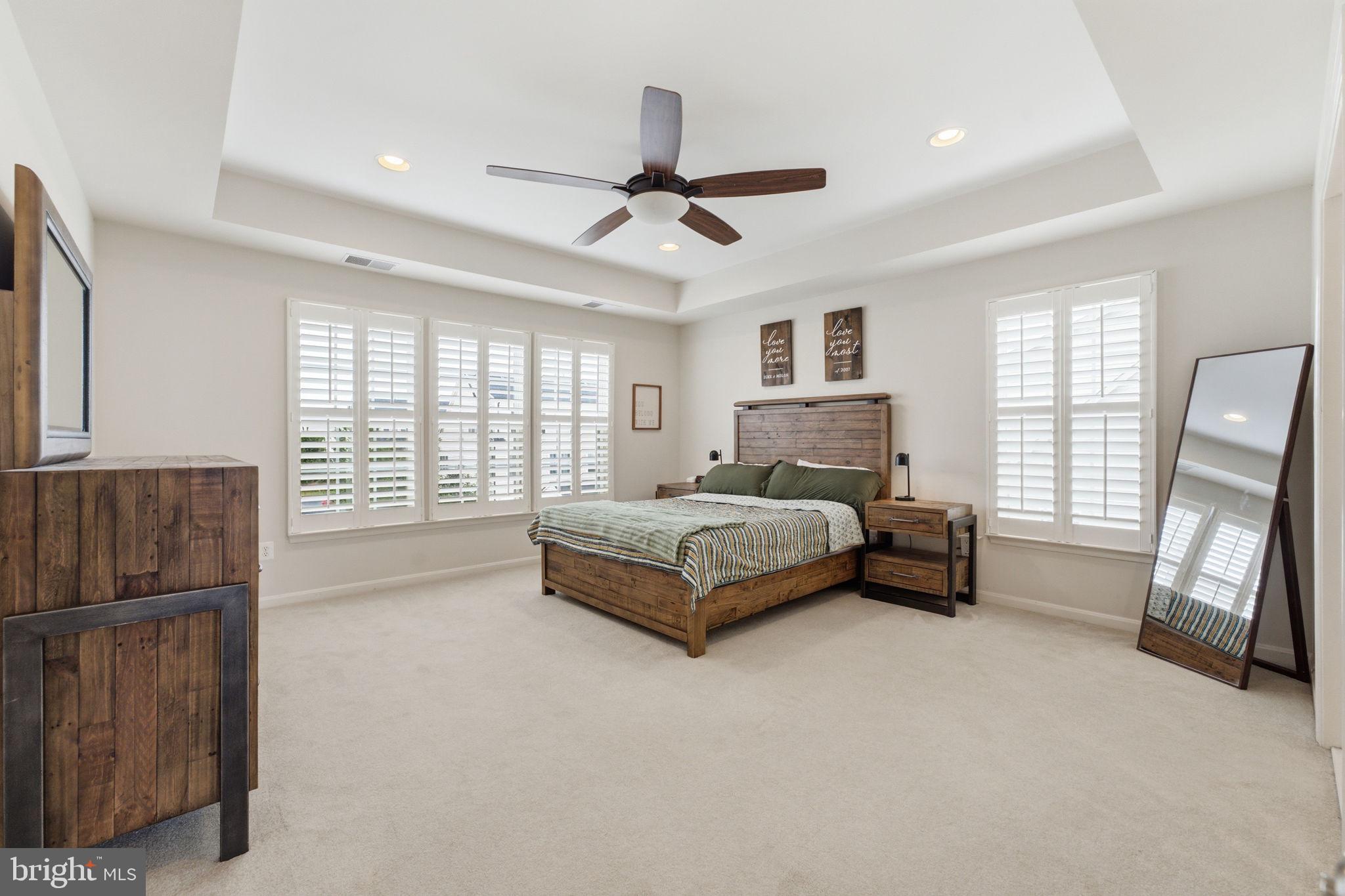VICTORY LAKES - Residential