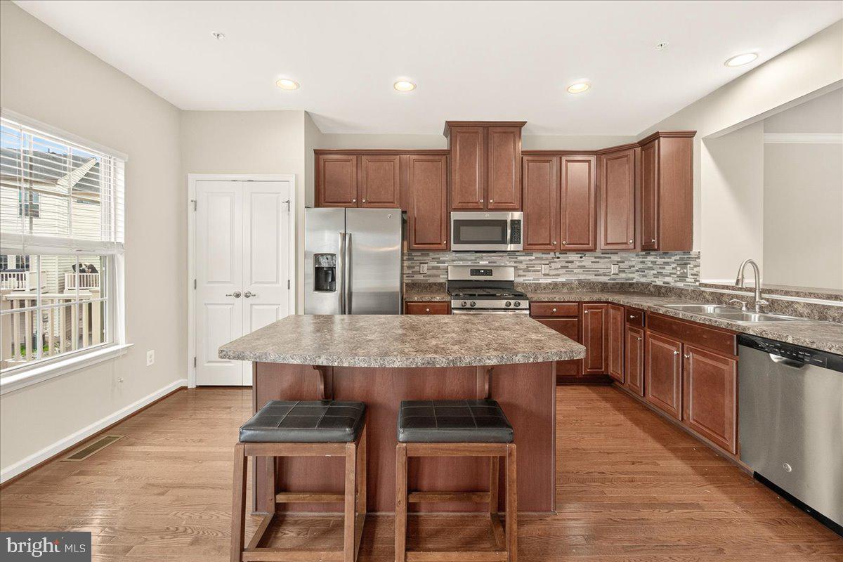 JEFFERSON PLACE - Residential