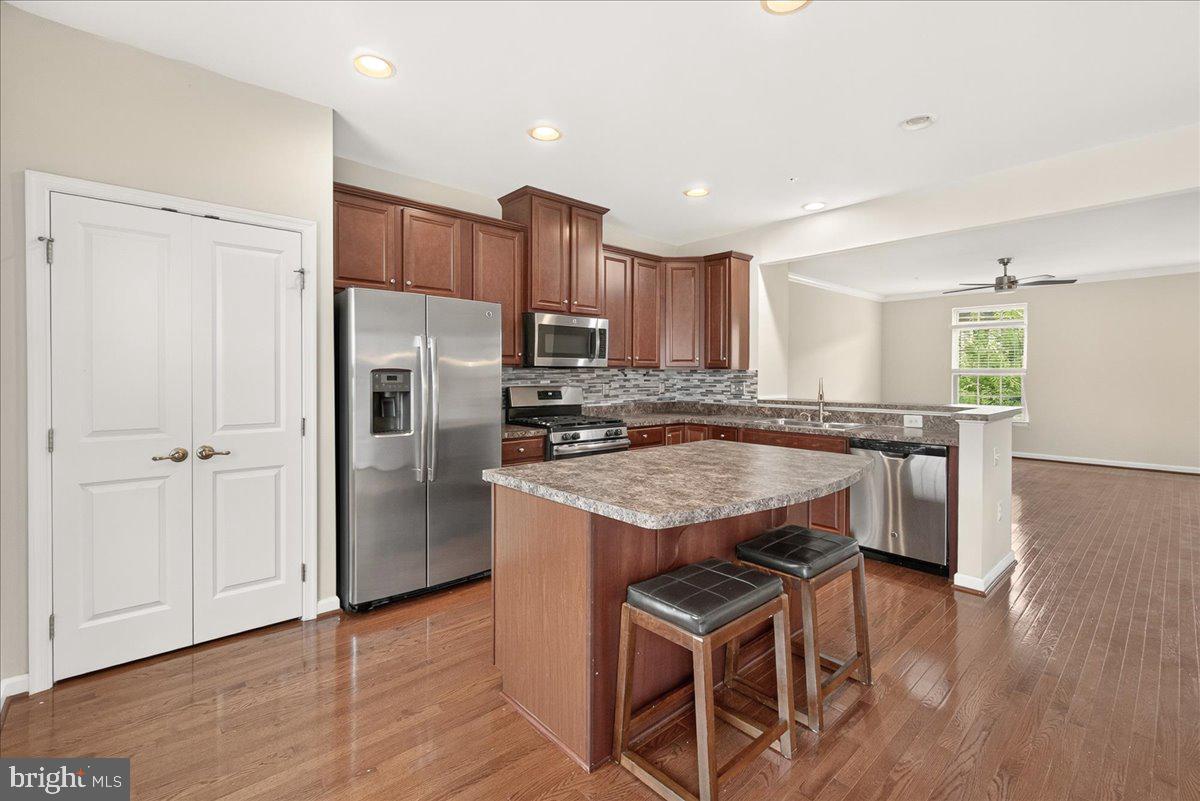 JEFFERSON PLACE - Residential