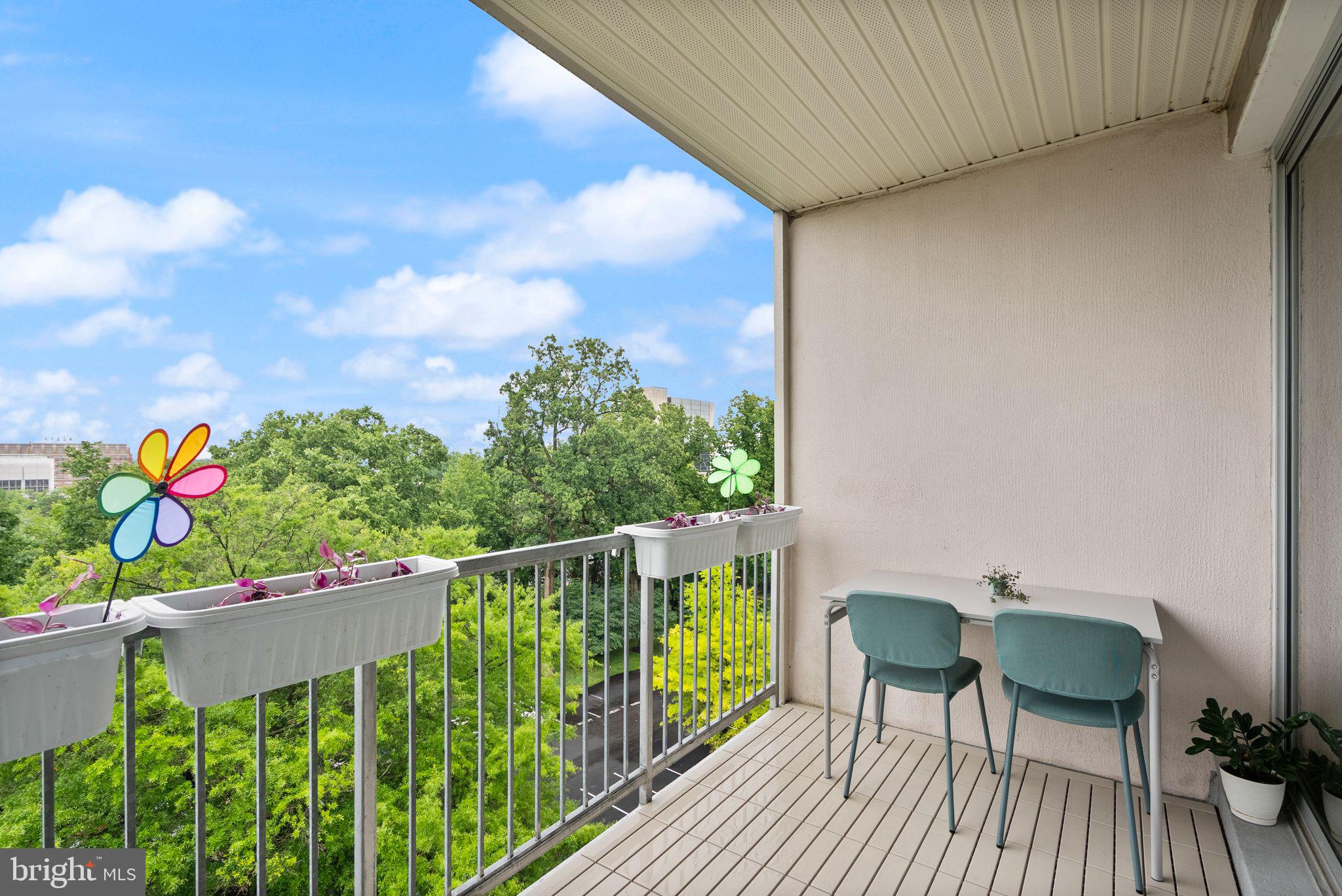 WHITEHALL - Residential
