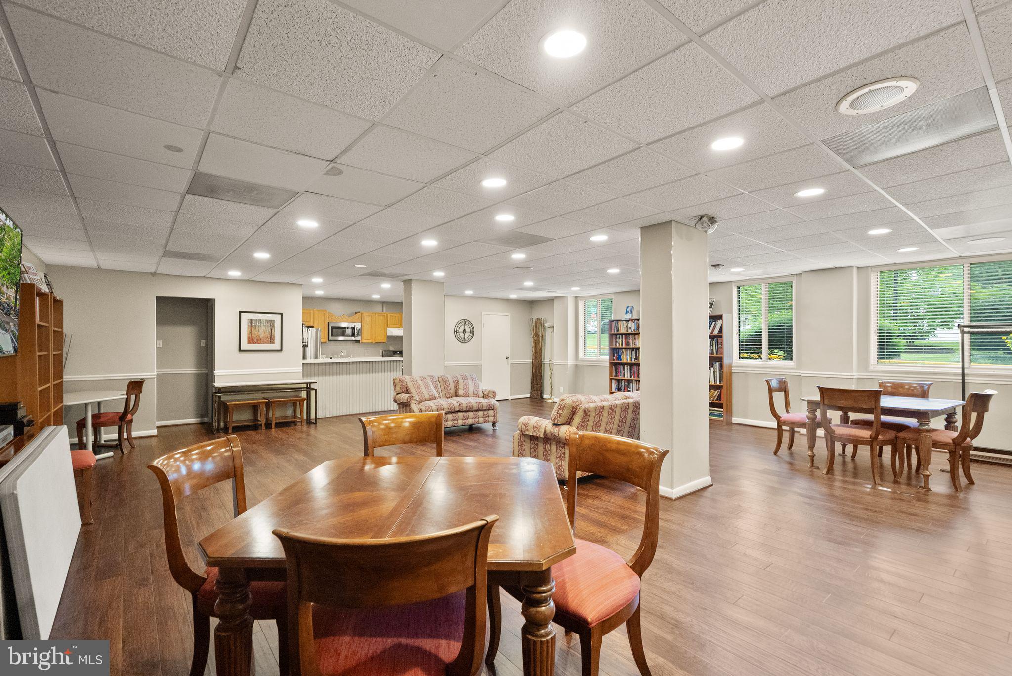 WHITEHALL - Residential