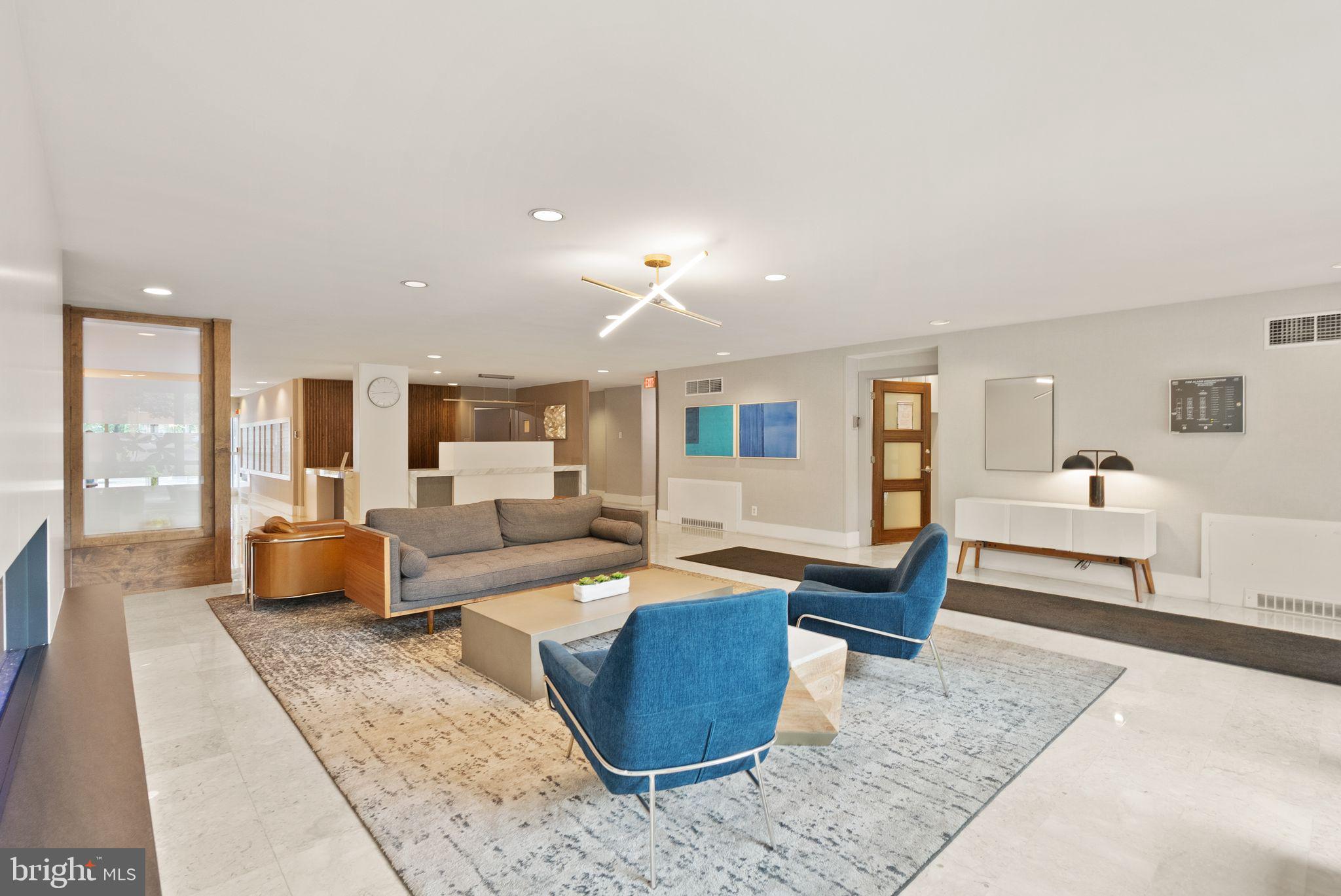 WHITEHALL - Residential