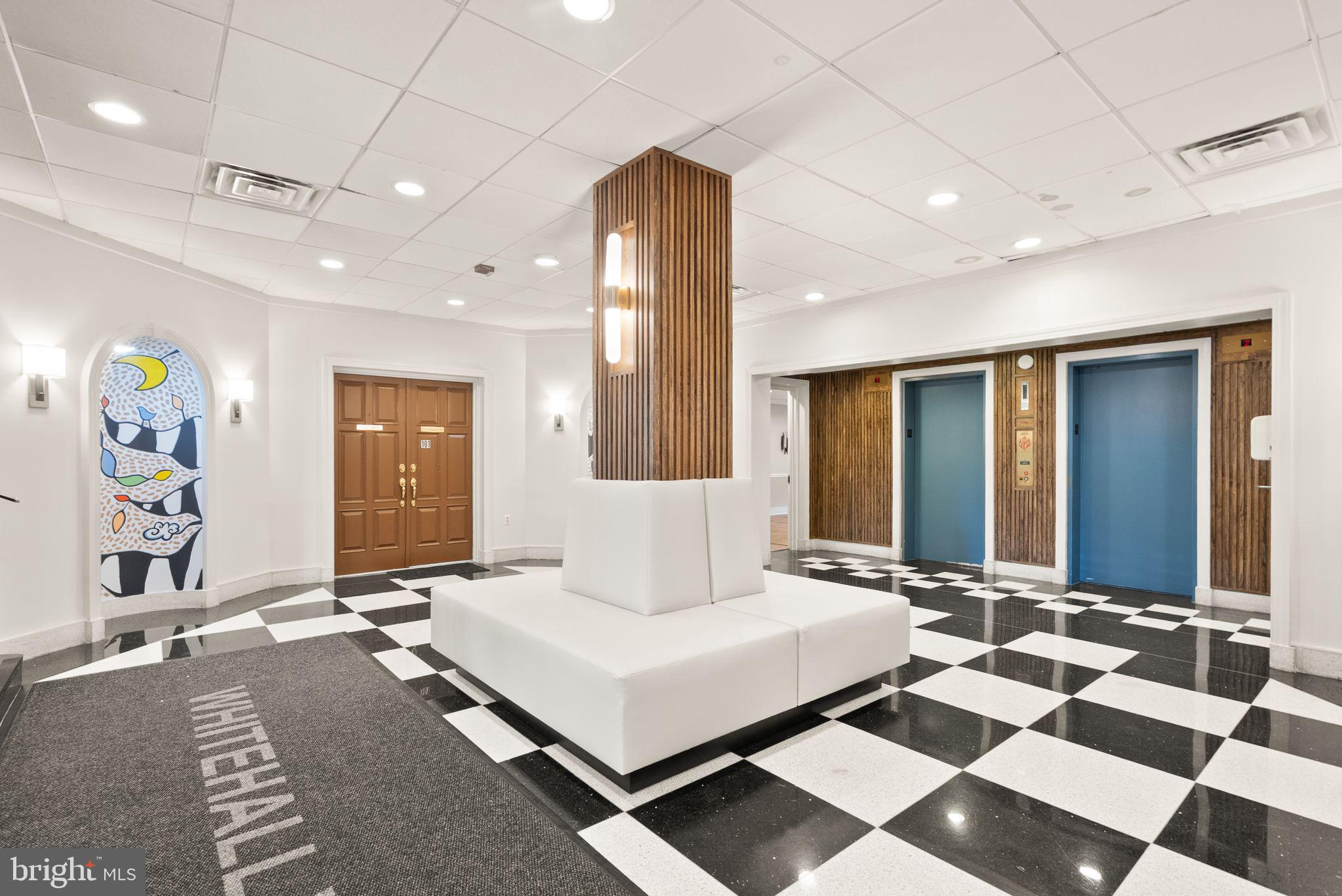 WHITEHALL - Residential