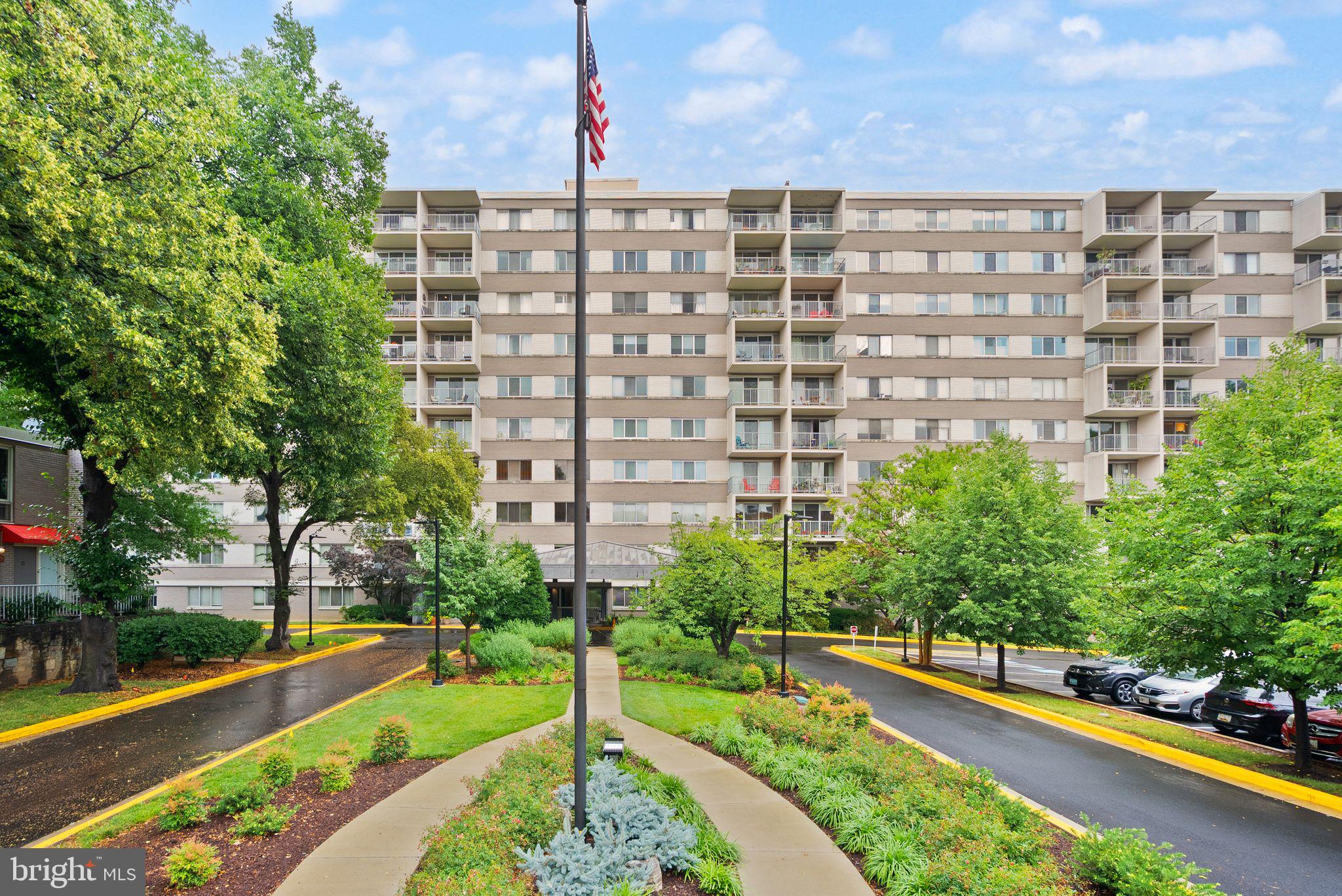 WHITEHALL - Residential