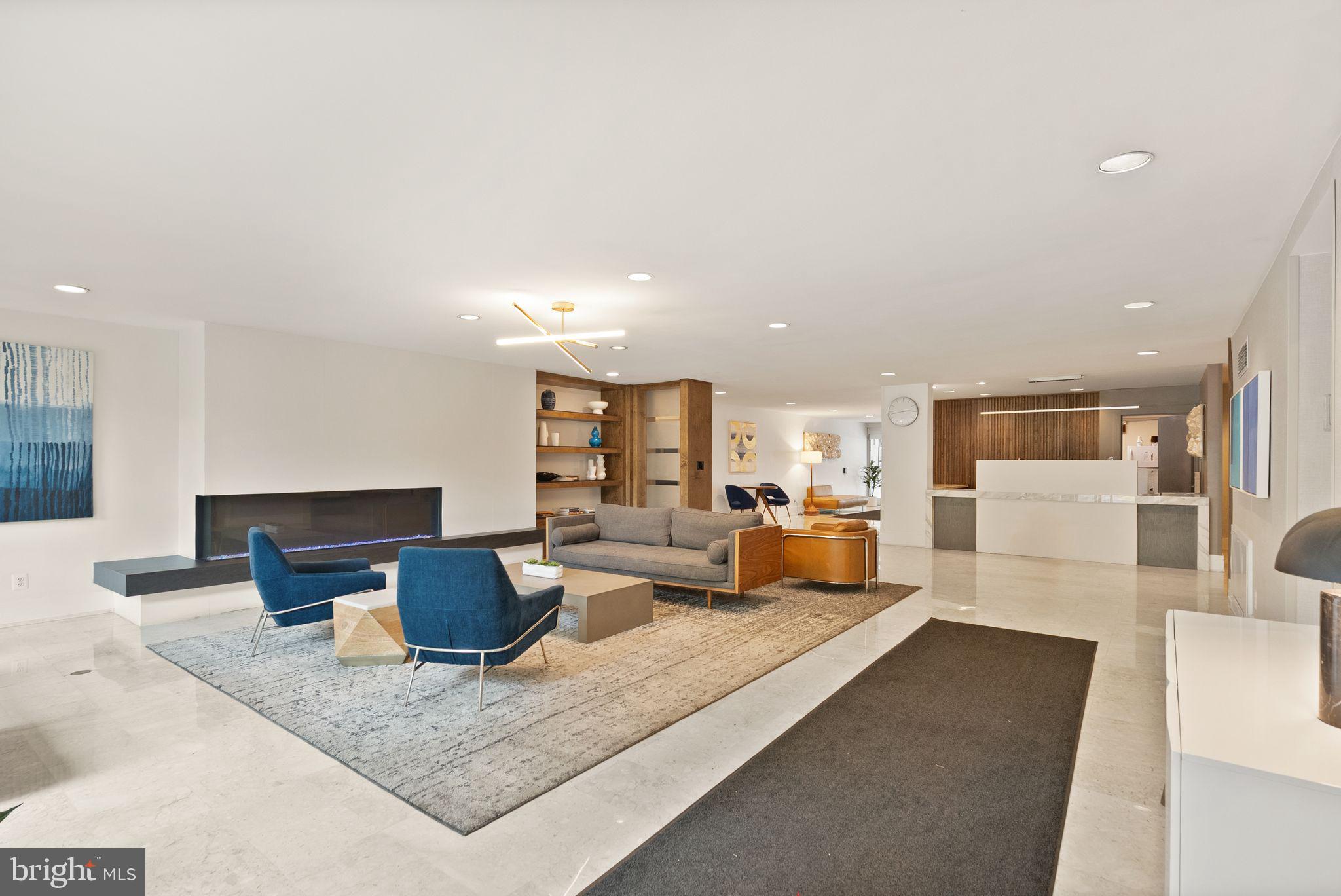 WHITEHALL - Residential