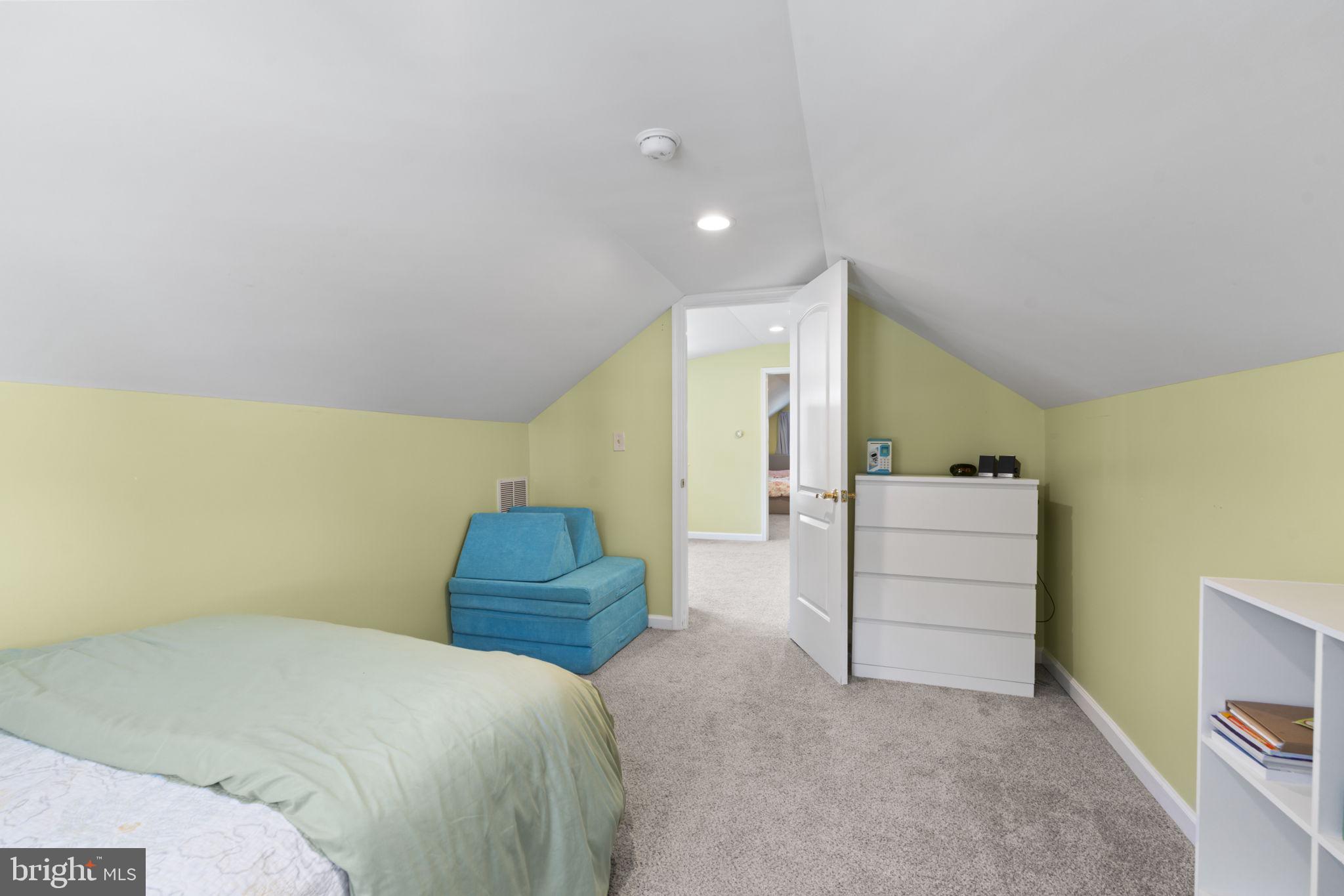 WILLOW GROVE - Residential