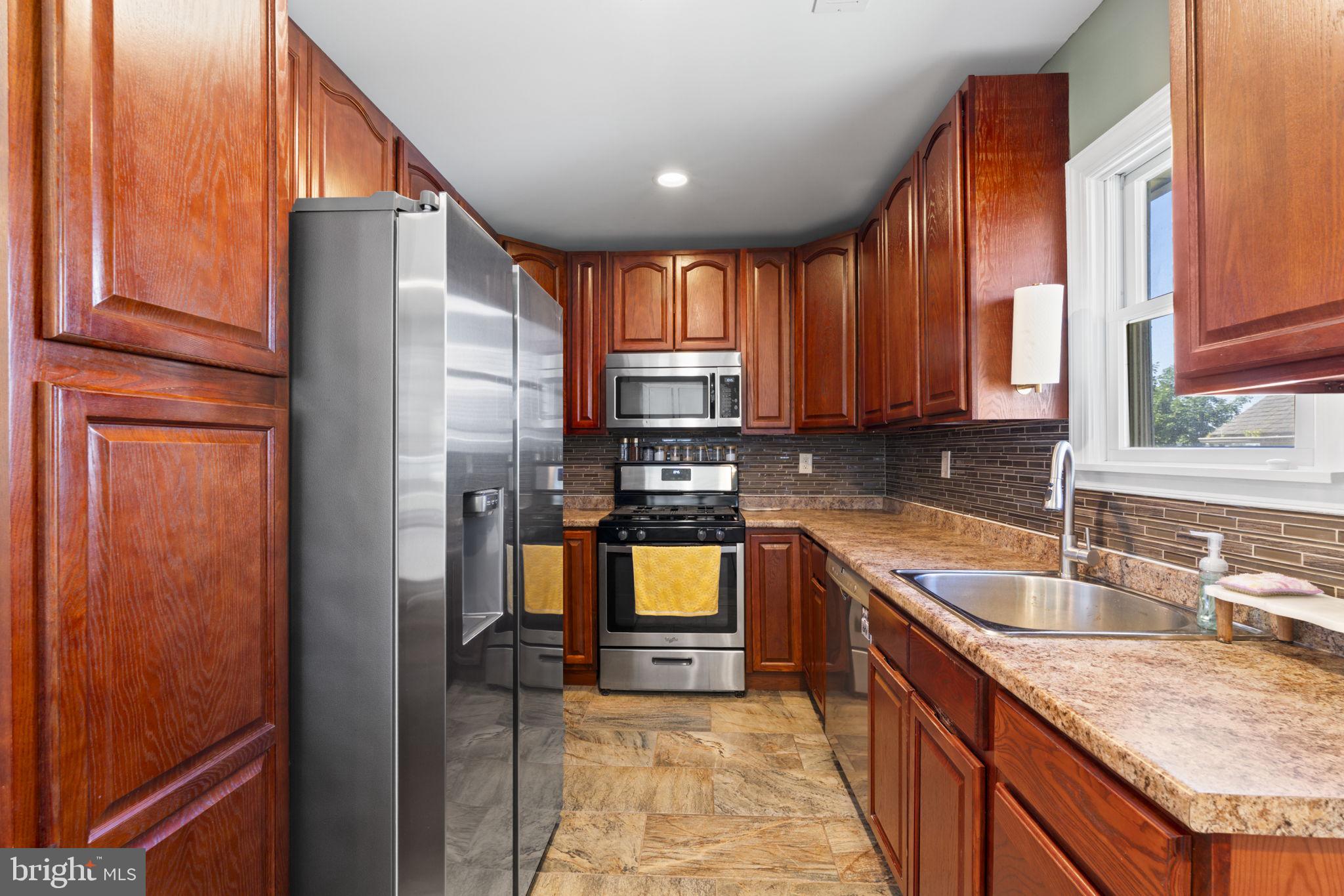 WILLOW GROVE - Residential