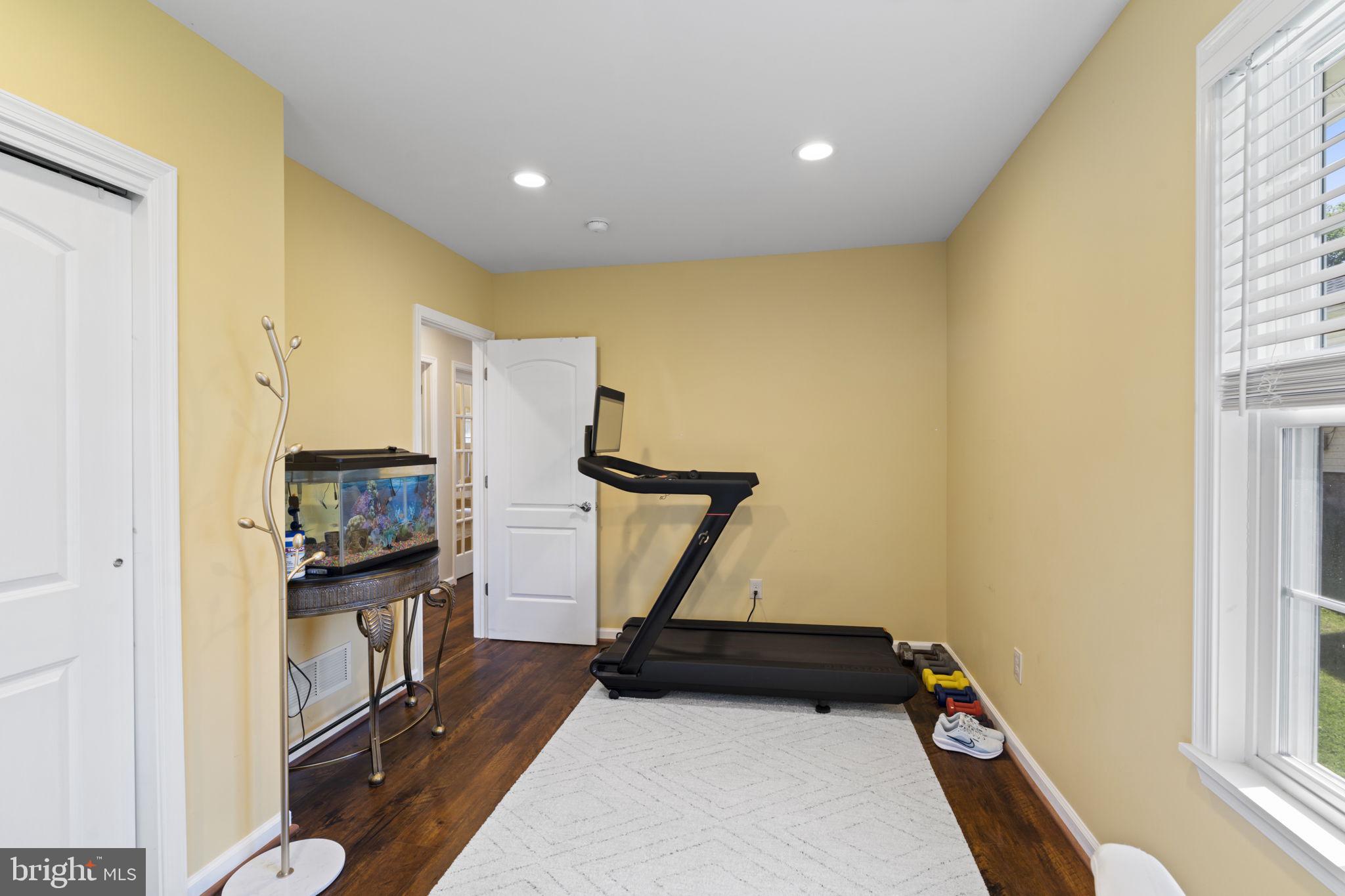 WILLOW GROVE - Residential
