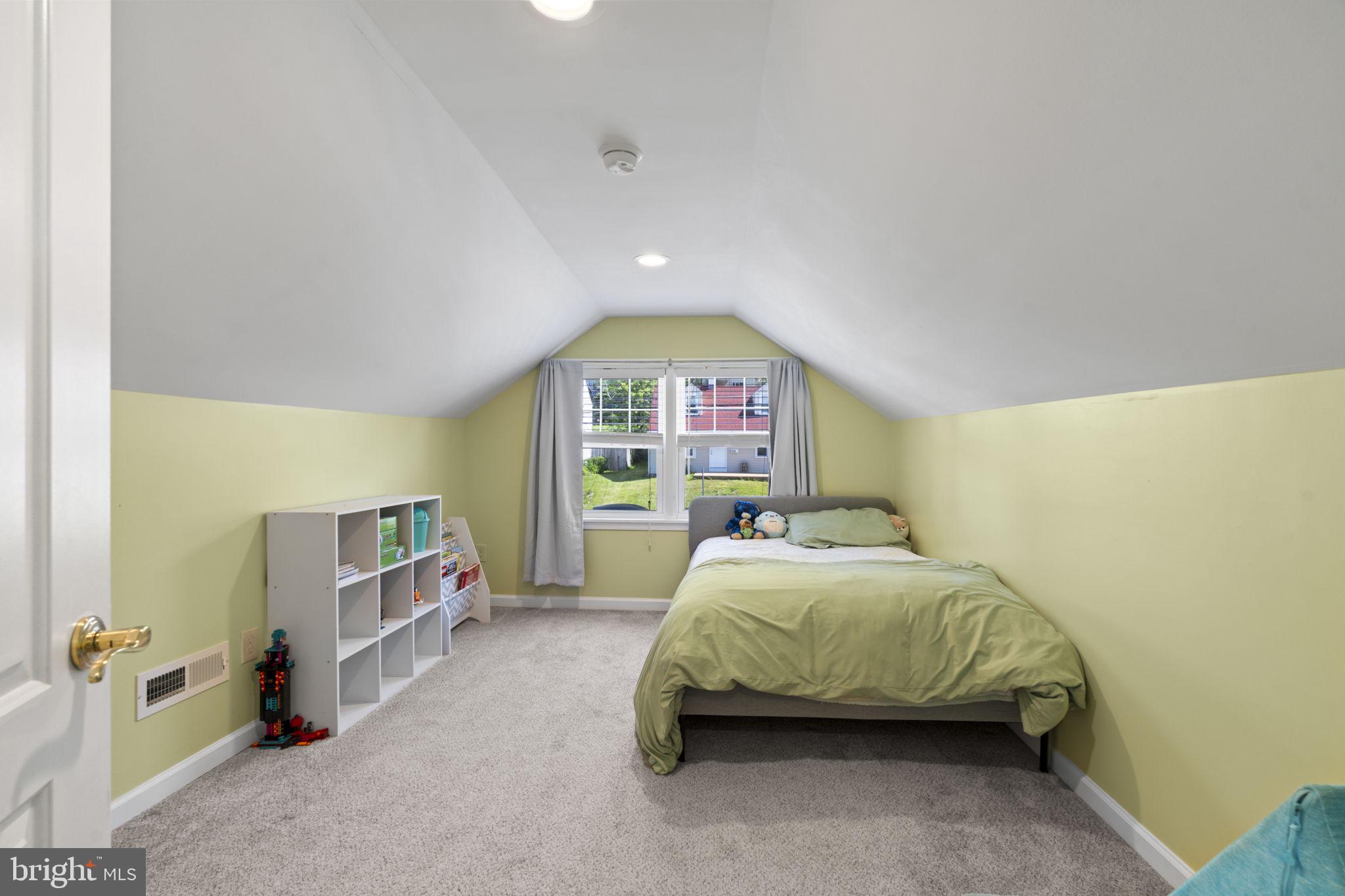 WILLOW GROVE - Residential