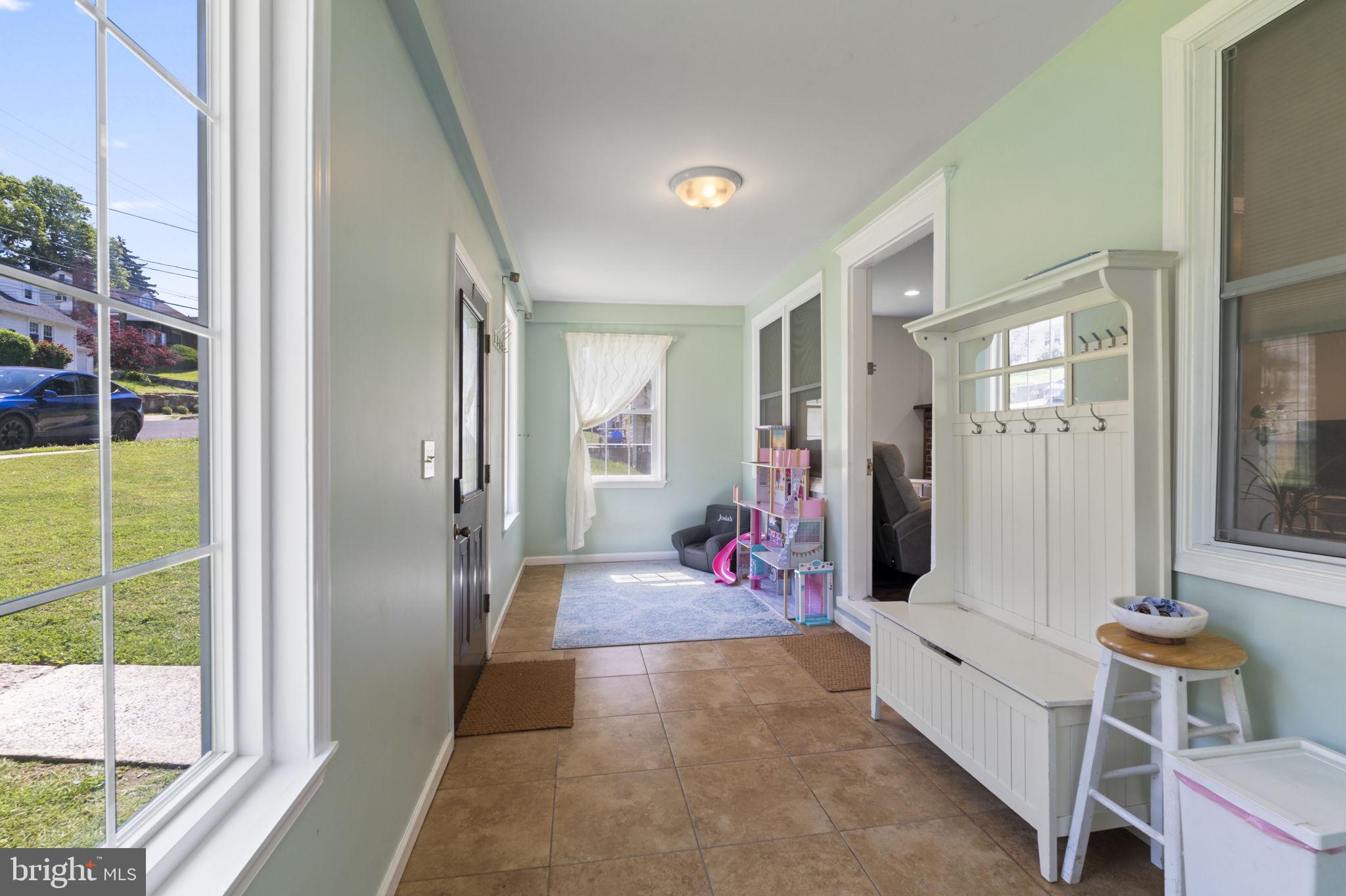WILLOW GROVE - Residential