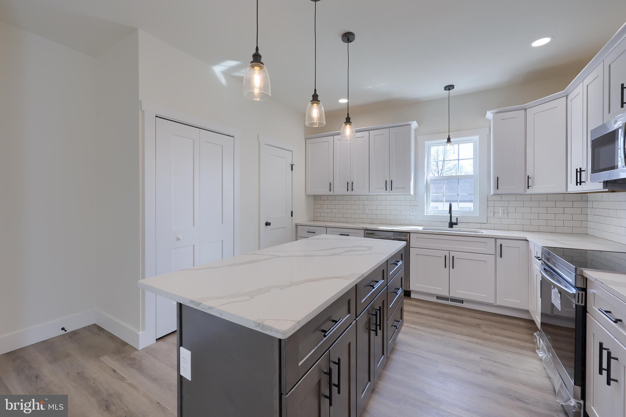 MANOR TWP - Residential