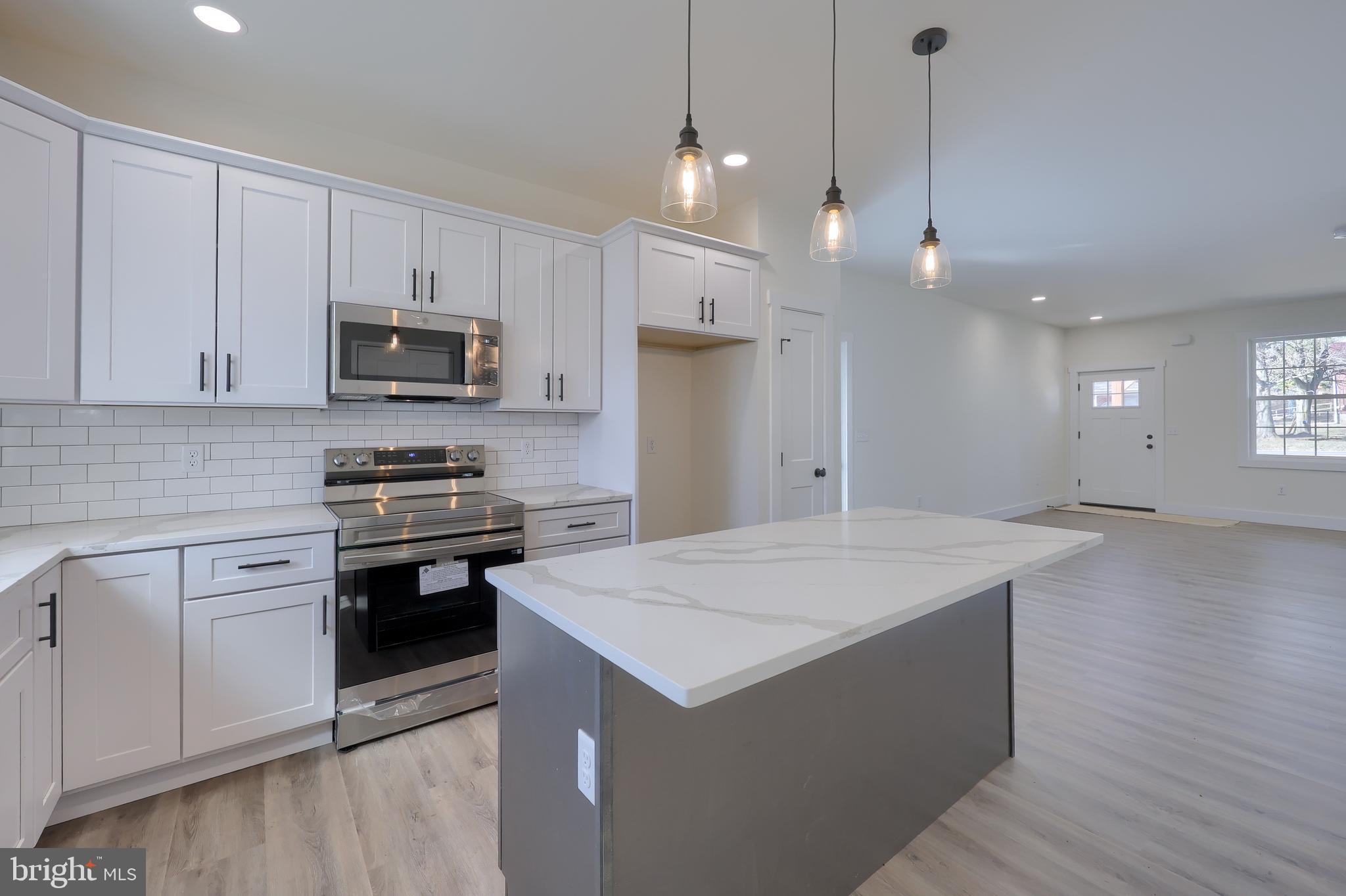 MANOR TWP - Residential