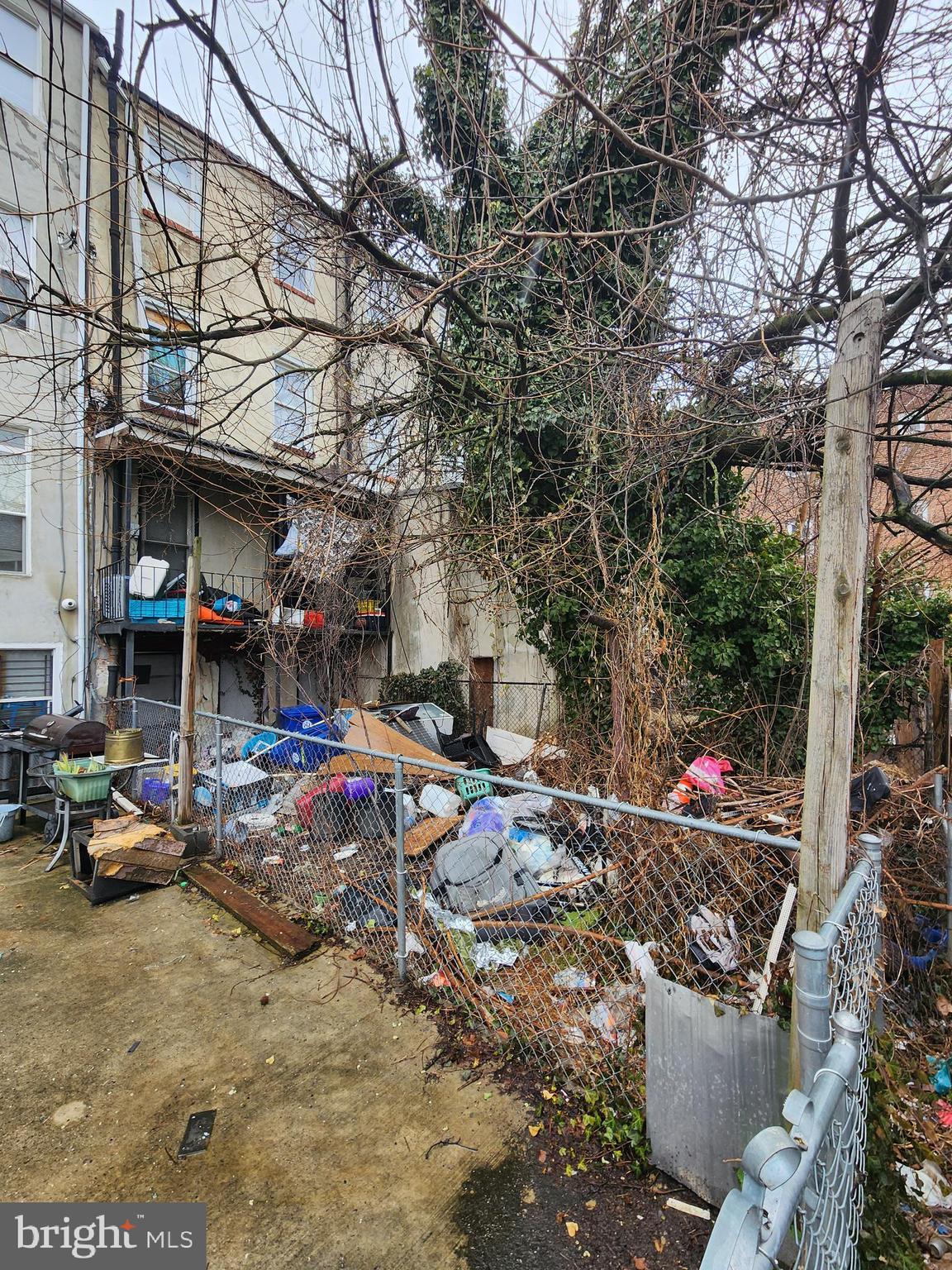 SANDTOWN-WINCHESTER - Residential