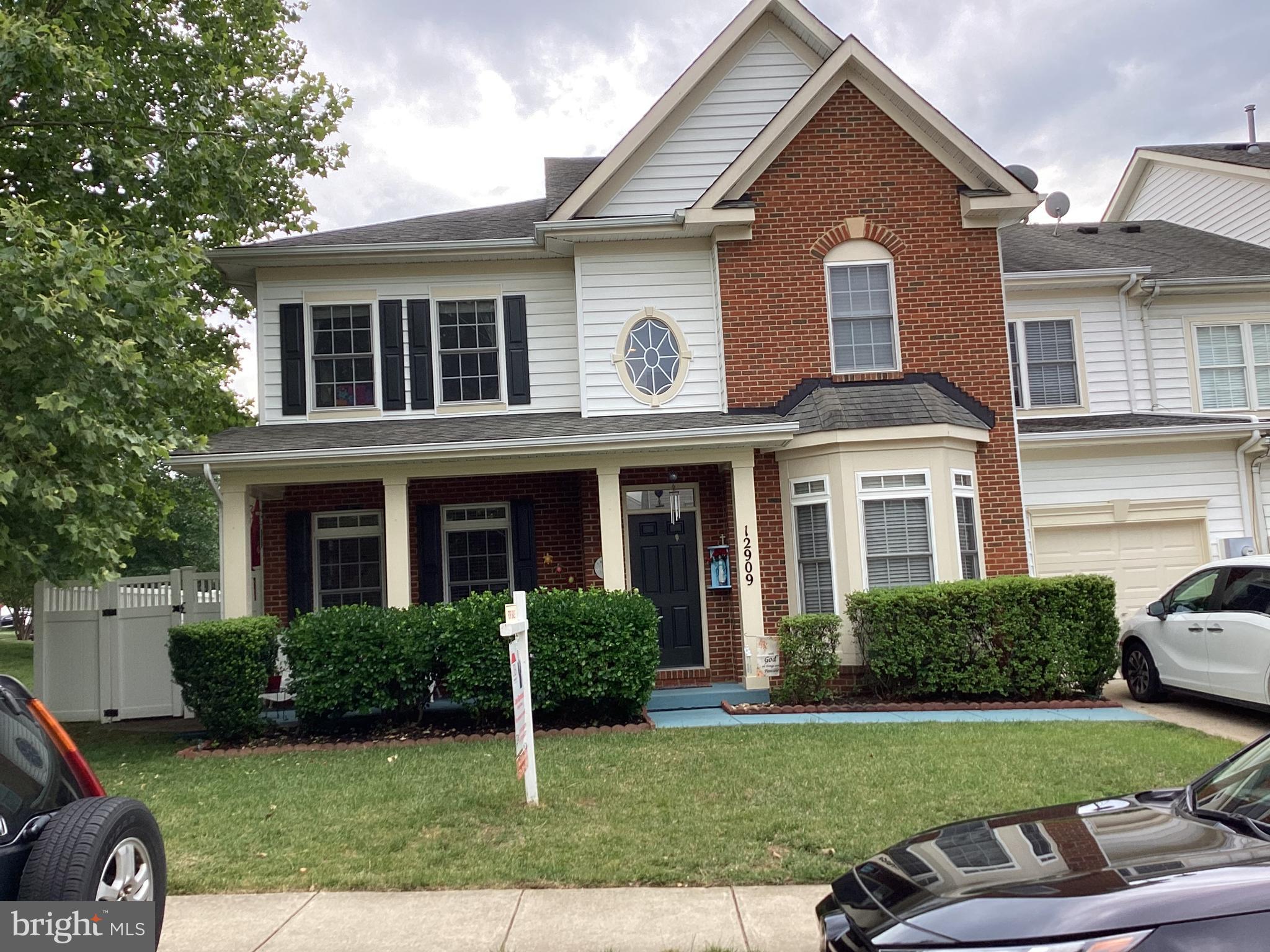 Pride of Ownership well maintained home.
Very nice 4 bedroom and 3 full baths semidetached  in Braemar.
HVAC SYSTEM REPLACED IN 2024