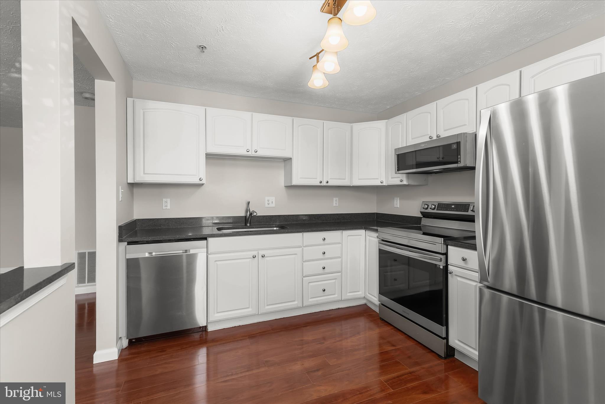 PINEY ORCHARD - Residential