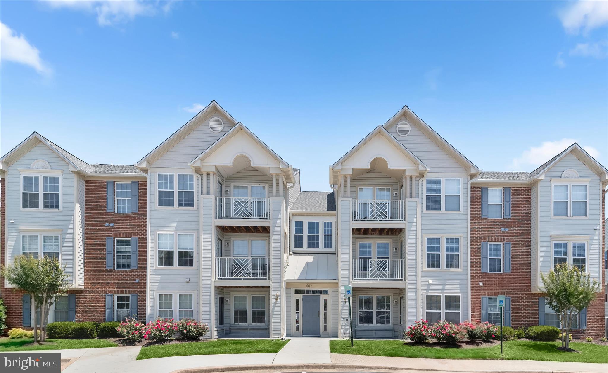 PINEY ORCHARD - Residential