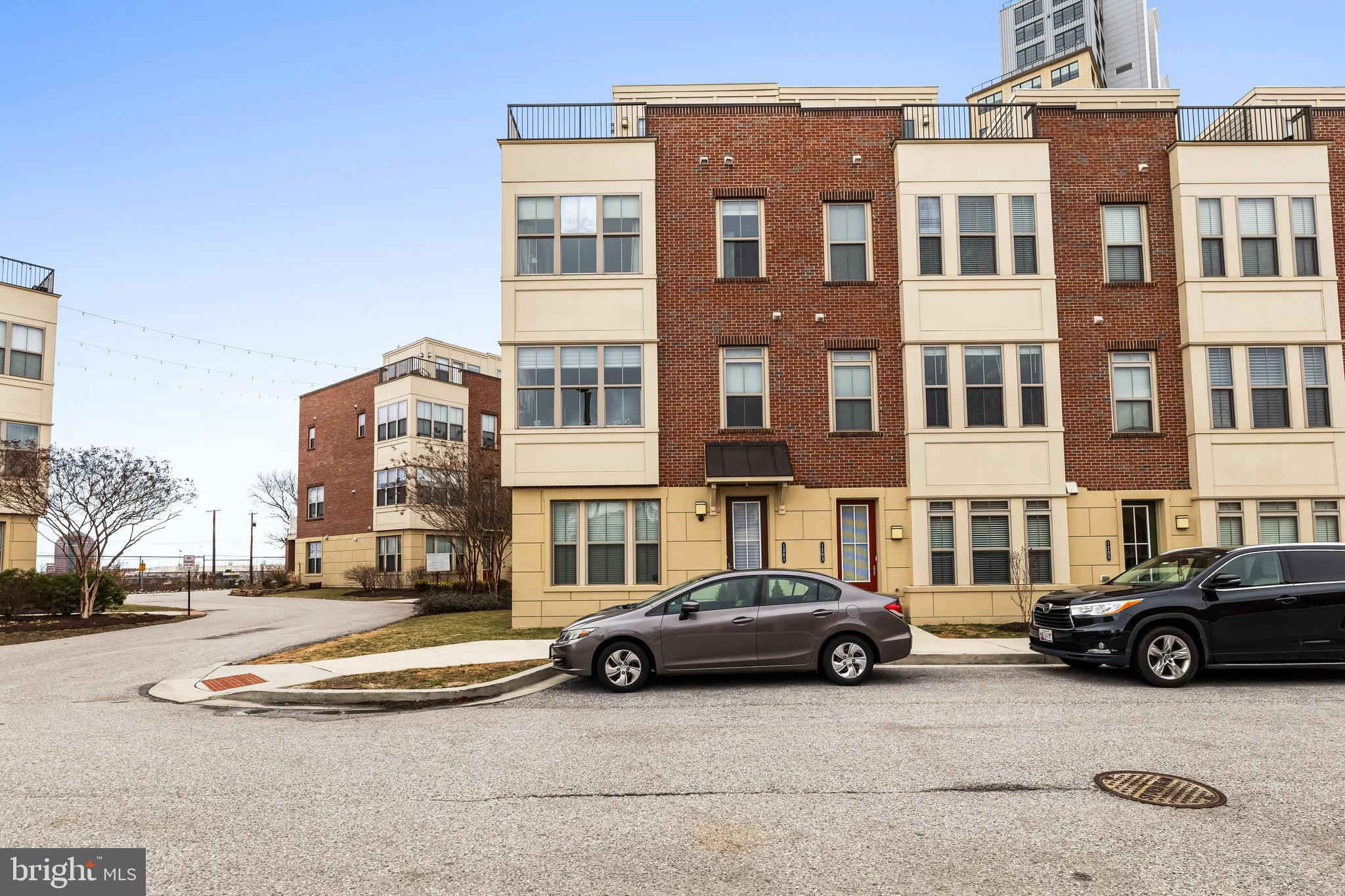 LOCUST POINT - Residential