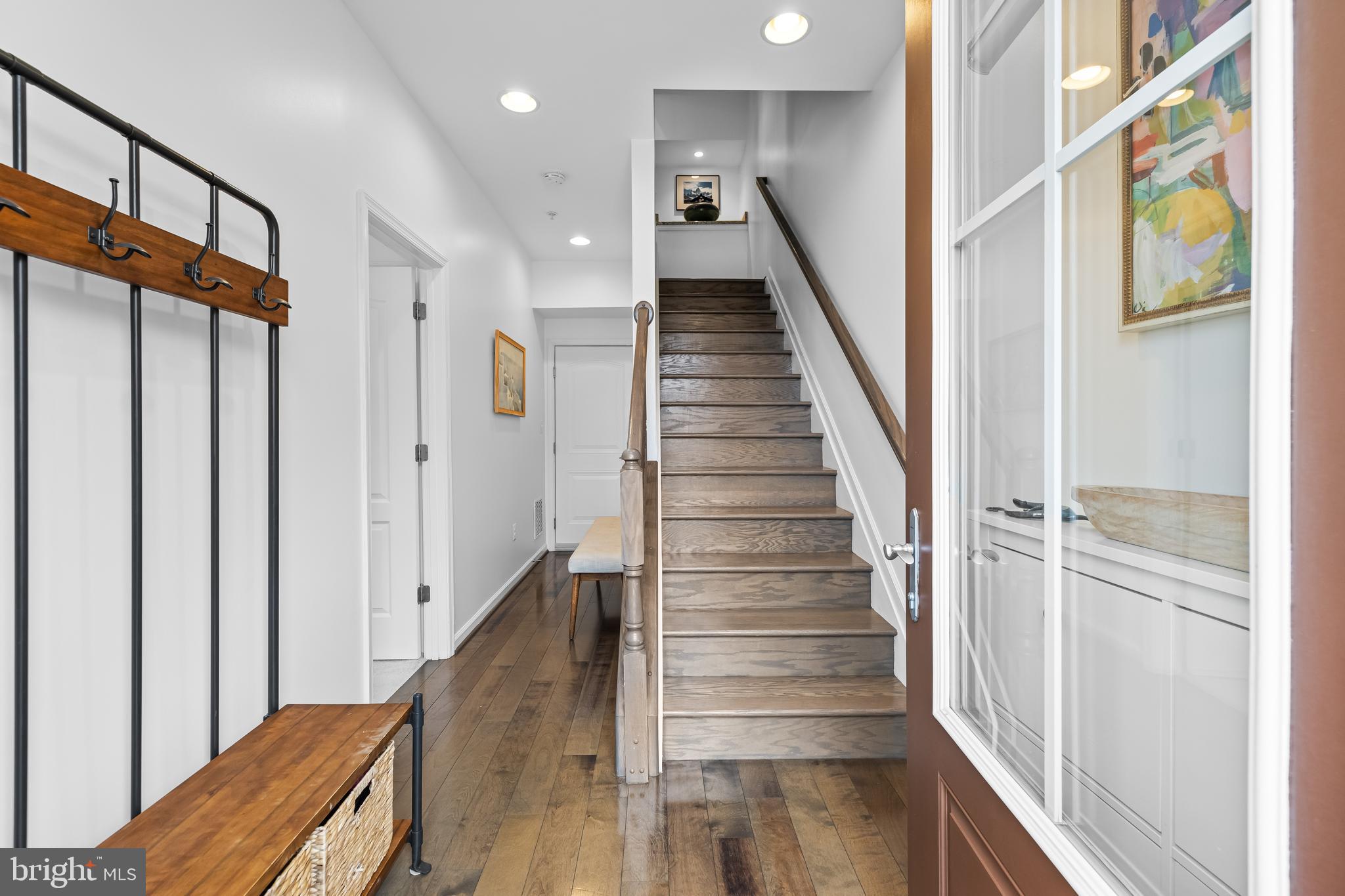 LOCUST POINT - Residential