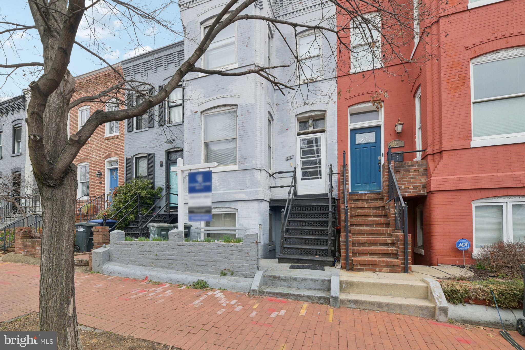 CAPITOL HILL - Residential