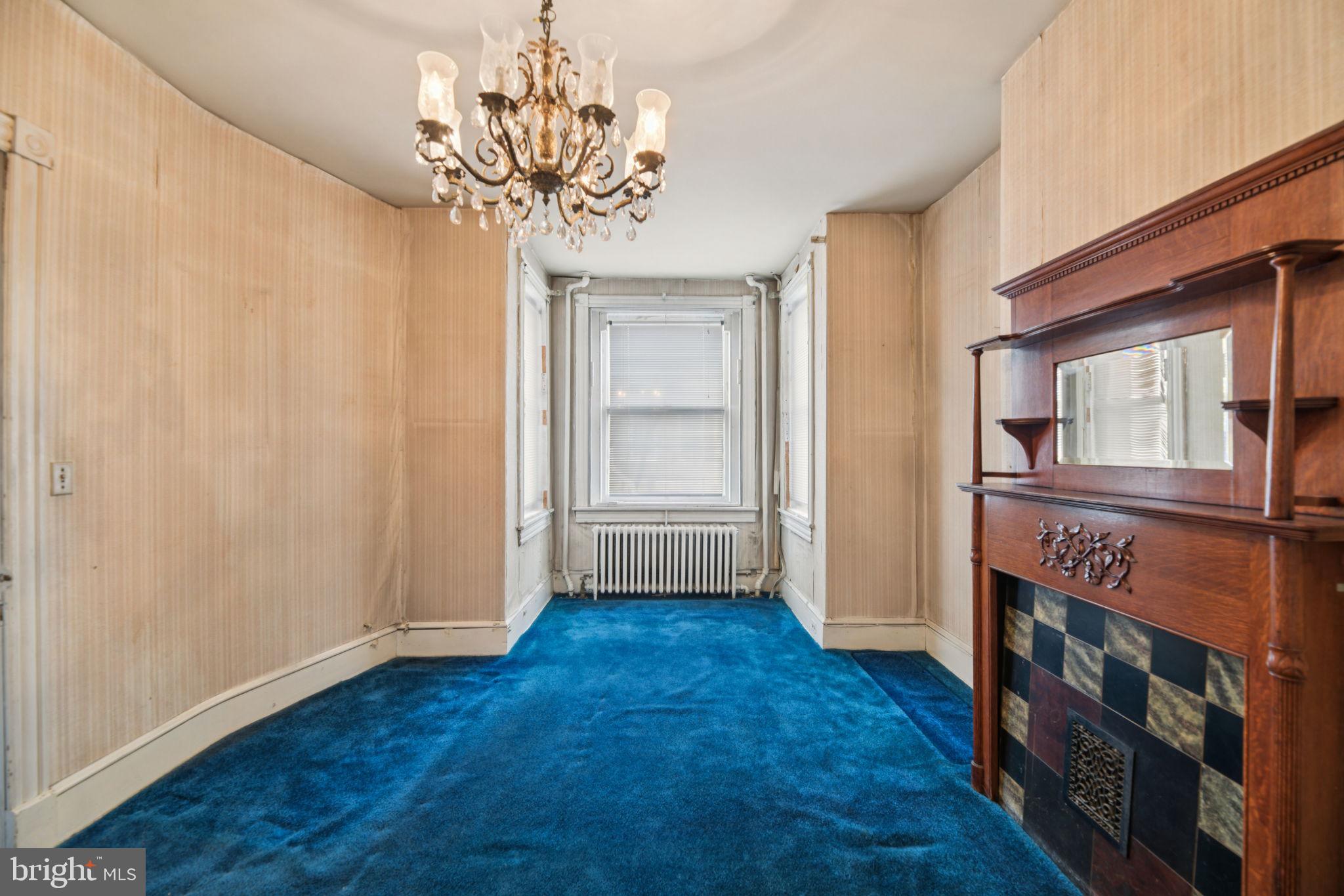 CAPITOL HILL - Residential