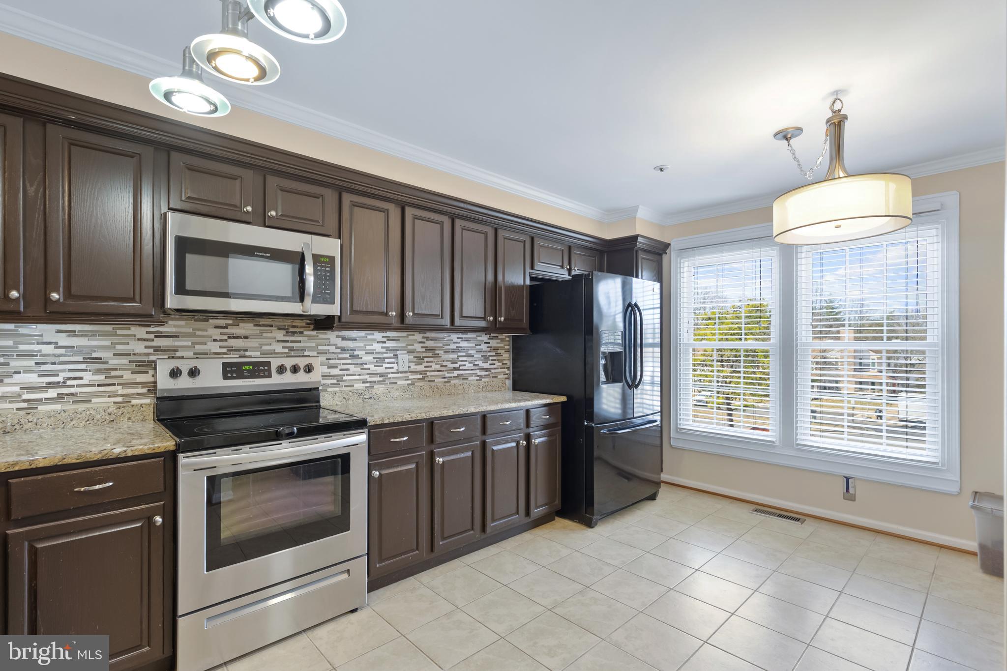 CROFTON COMMONS - Residential