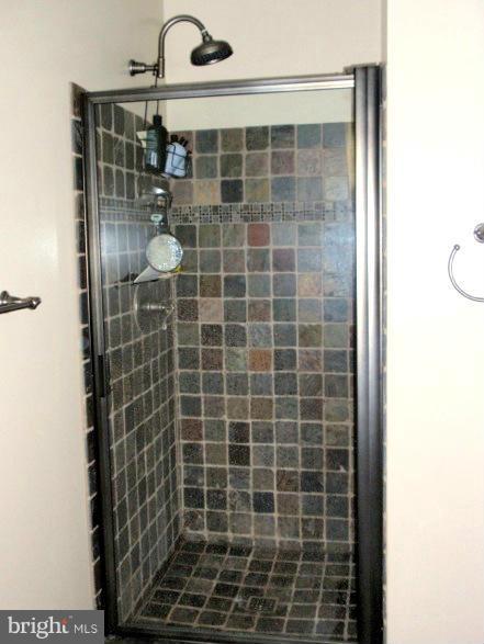 CROFTON VILLAGE - Residential Lease