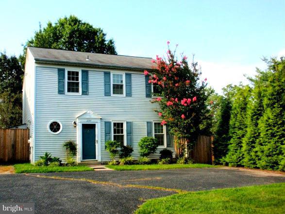 CROFTON VILLAGE - Residential Lease