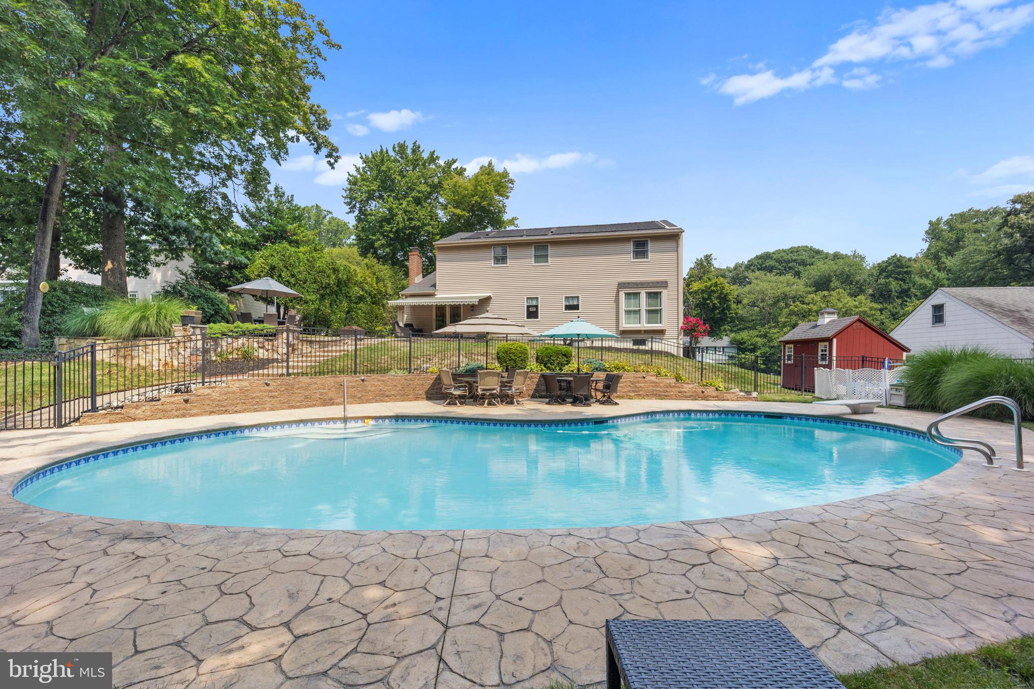 SOUTHAMPTON HILLS - Residential