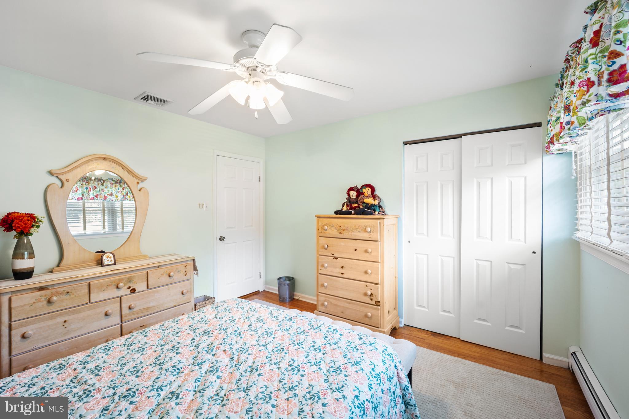 SOUTHAMPTON HILLS - Residential