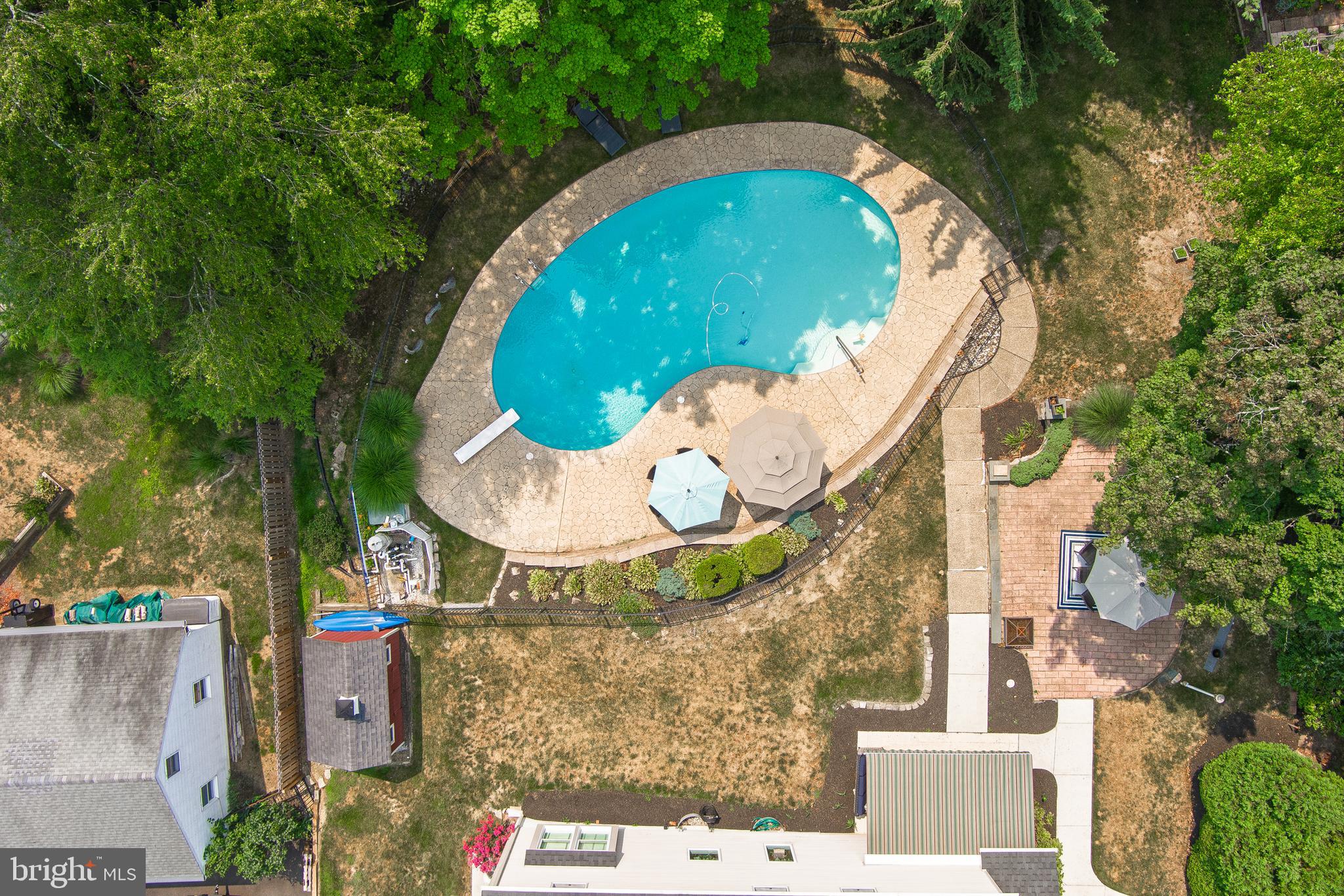 SOUTHAMPTON HILLS - Residential
