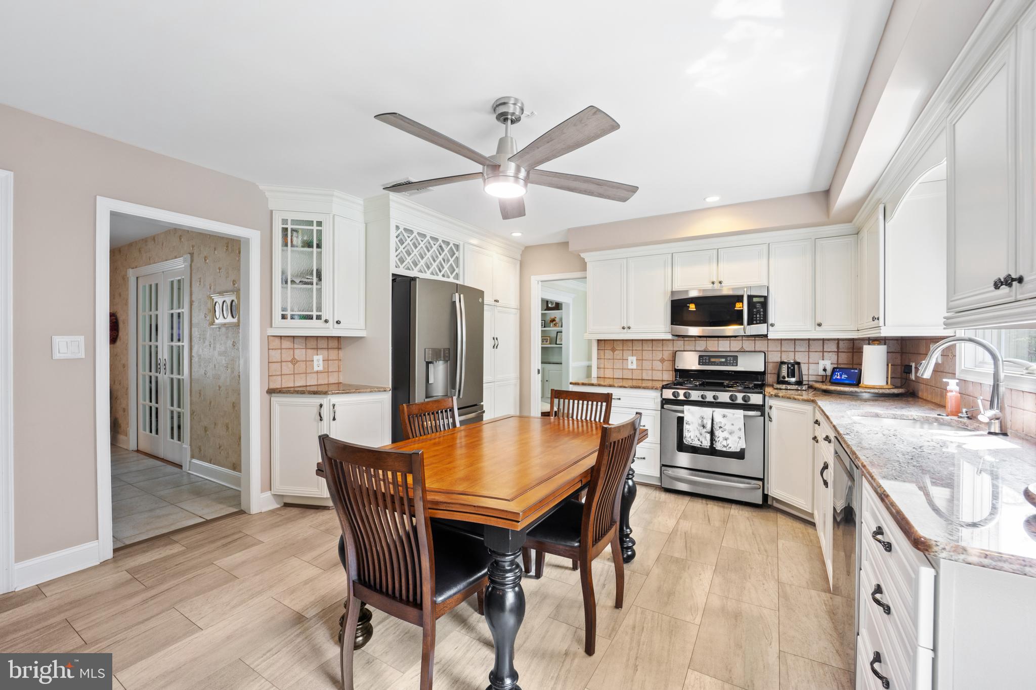 SOUTHAMPTON HILLS - Residential