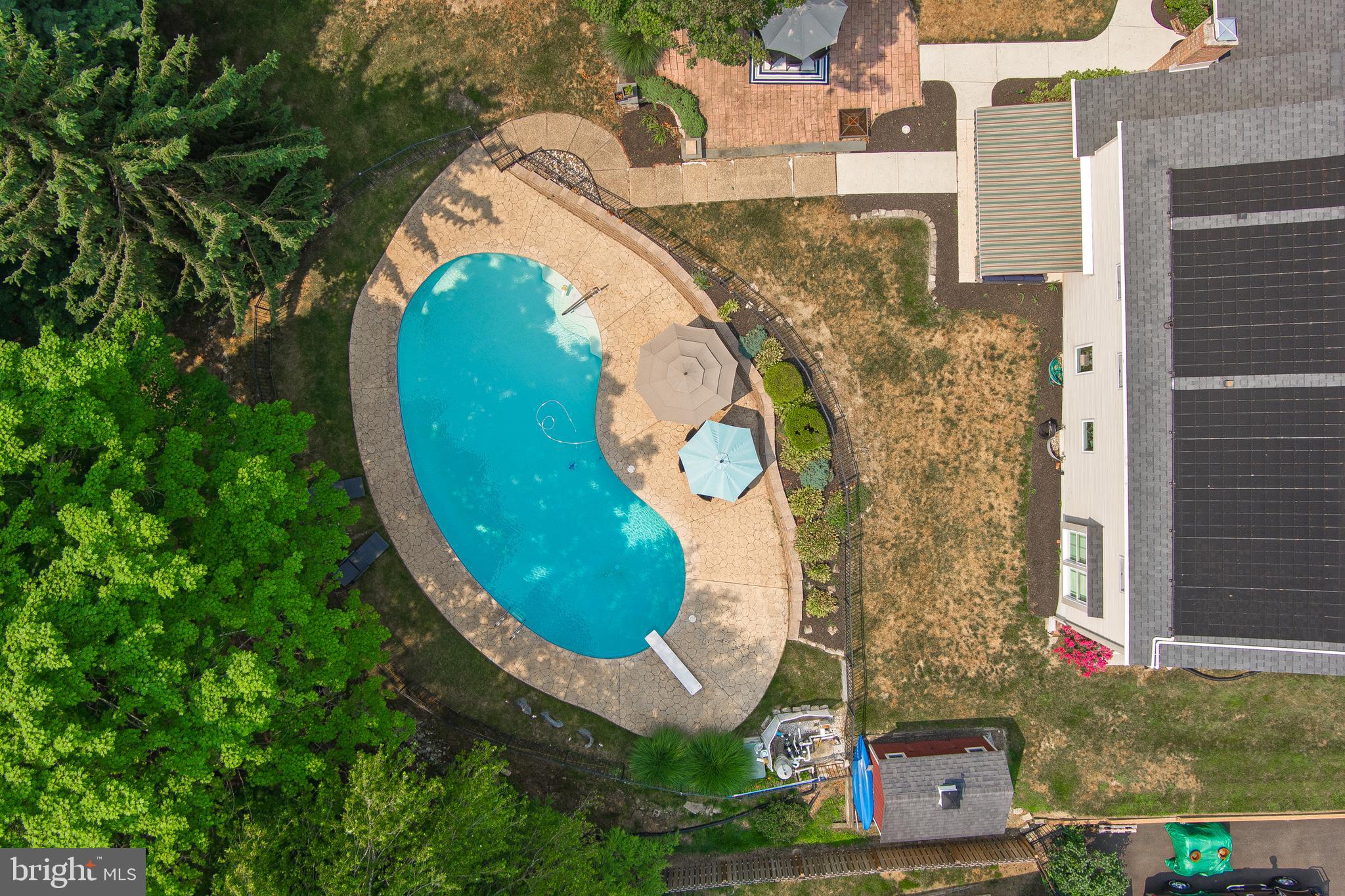SOUTHAMPTON HILLS - Residential