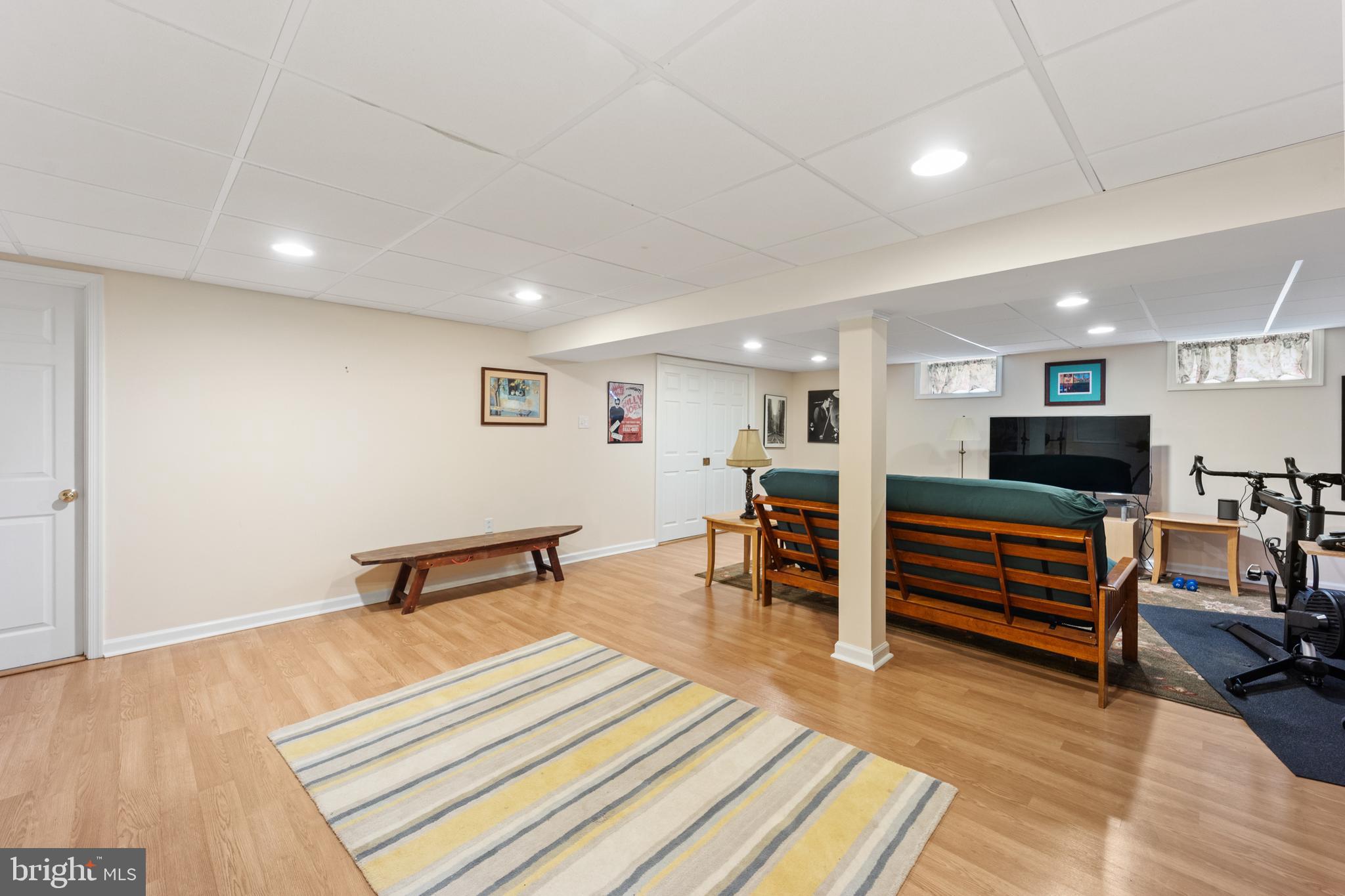 SOUTHAMPTON HILLS - Residential