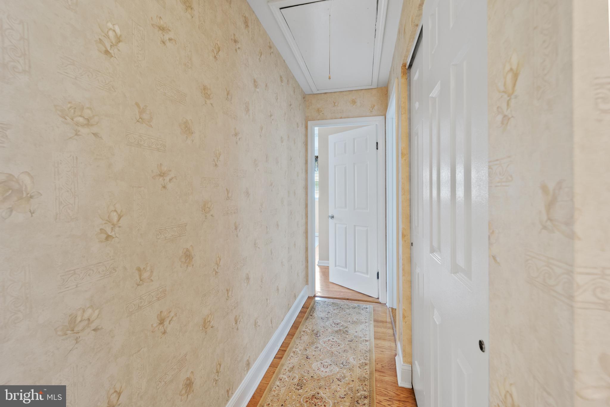 SOUTHAMPTON HILLS - Residential